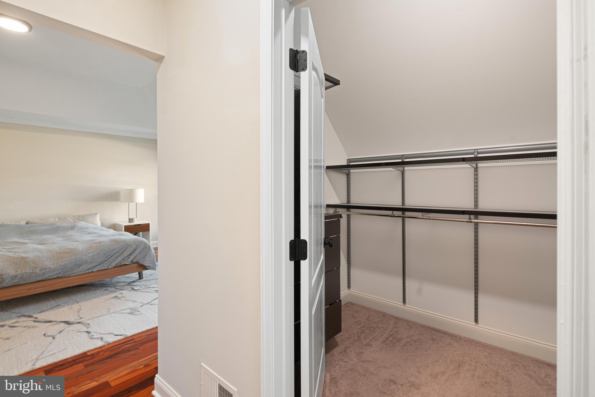 RIVERCREST - Residential