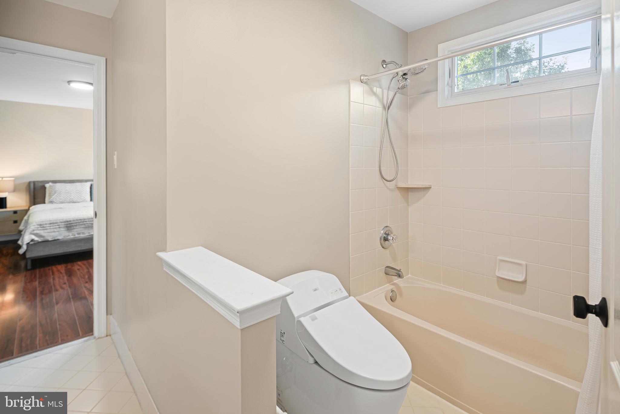 RIVERCREST - Residential