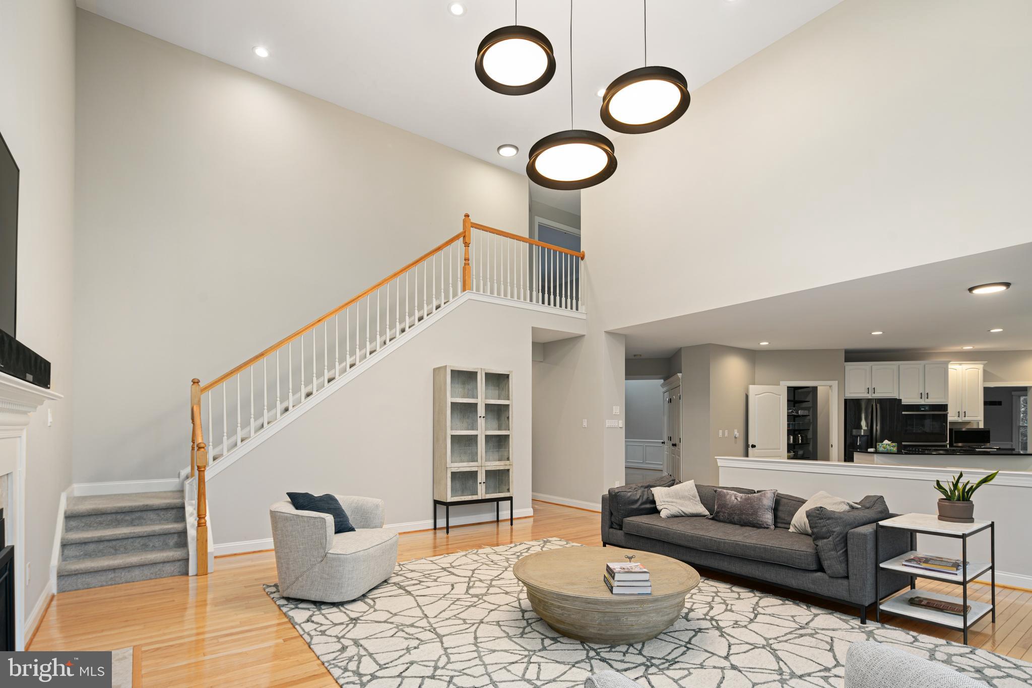 RIVERCREST - Residential