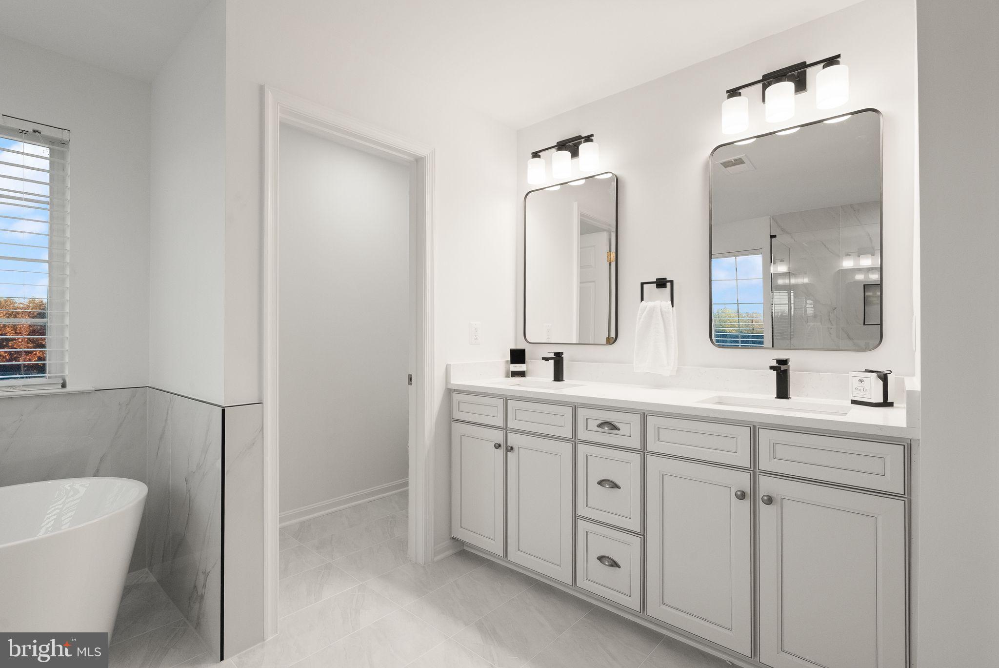 BRIARFIELD ESTATES - Residential