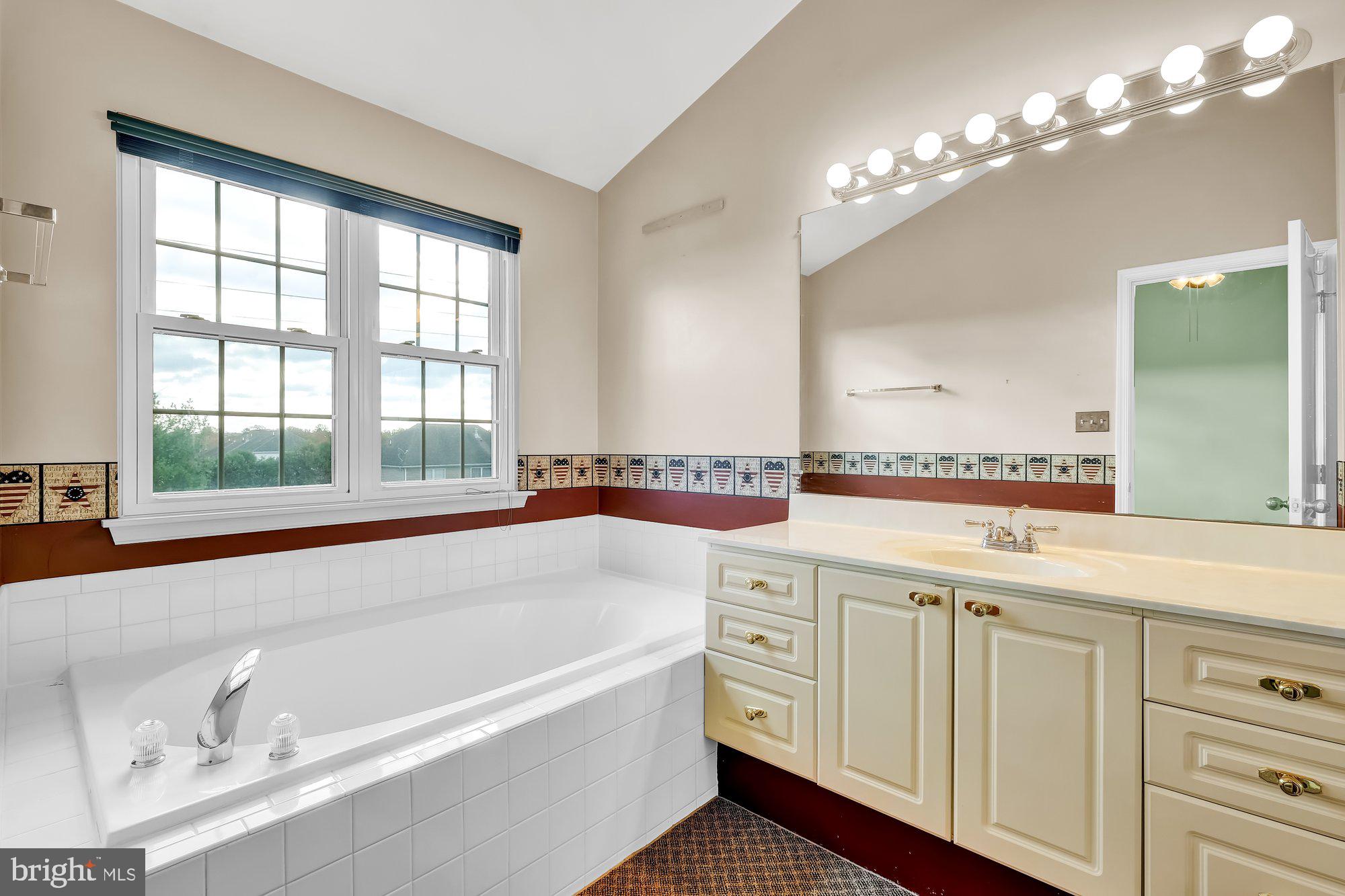 TUSCARORA KNOLLS - Residential