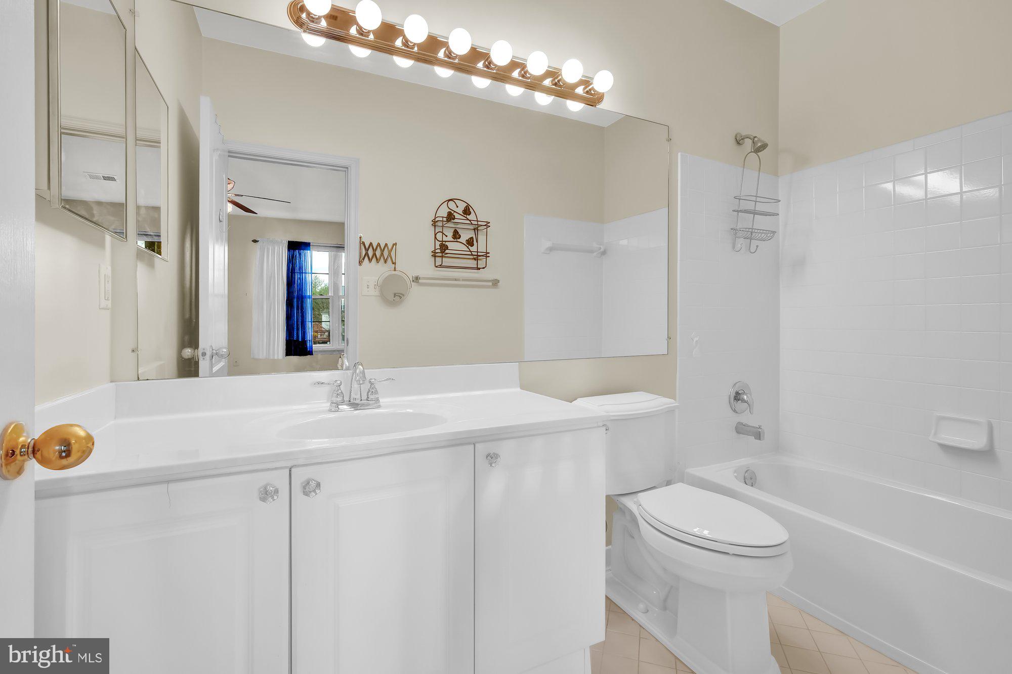 TUSCARORA KNOLLS - Residential