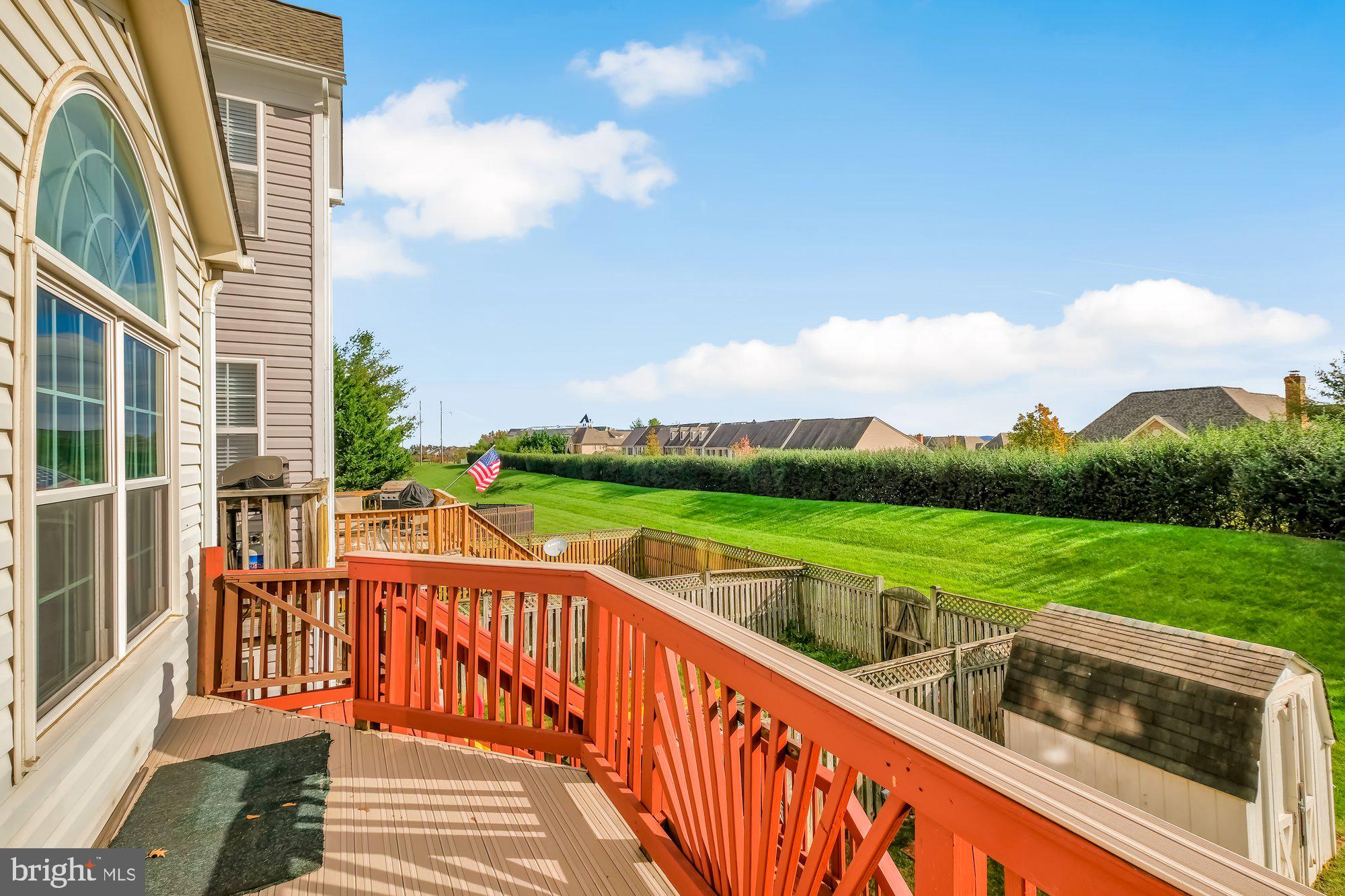 TUSCARORA KNOLLS - Residential