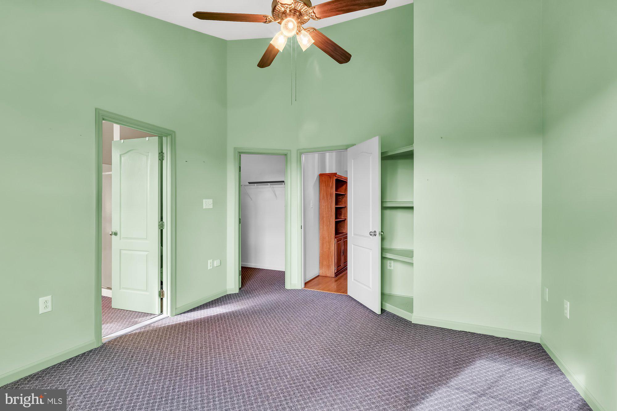 TUSCARORA KNOLLS - Residential