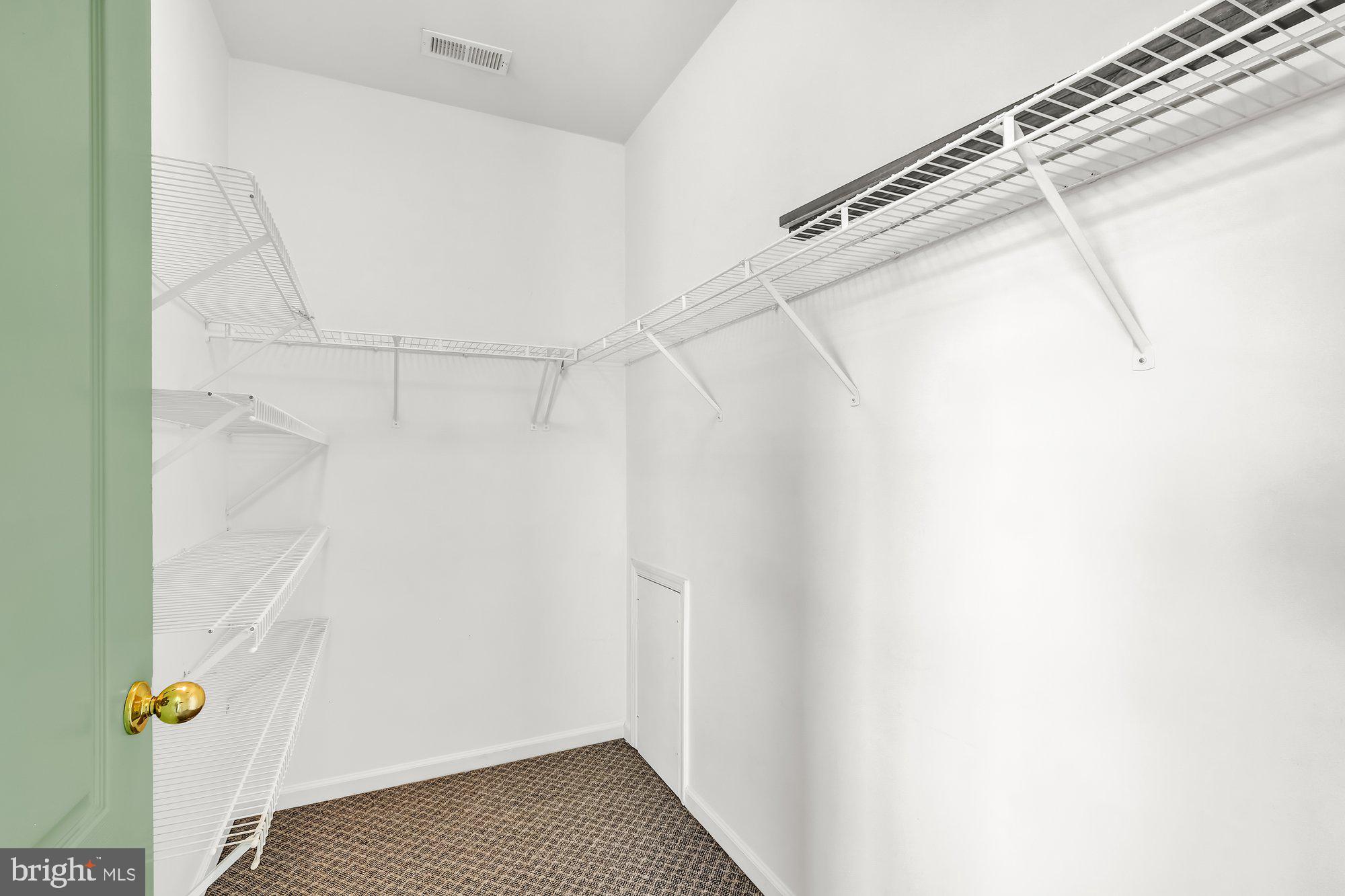 TUSCARORA KNOLLS - Residential