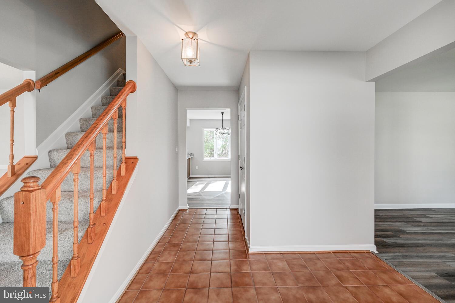 447 SAWGRASS COURT