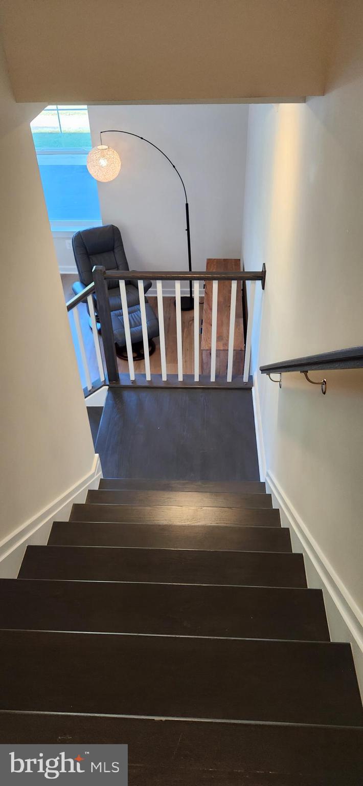 HIGHLANDER PARK - Residential Lease