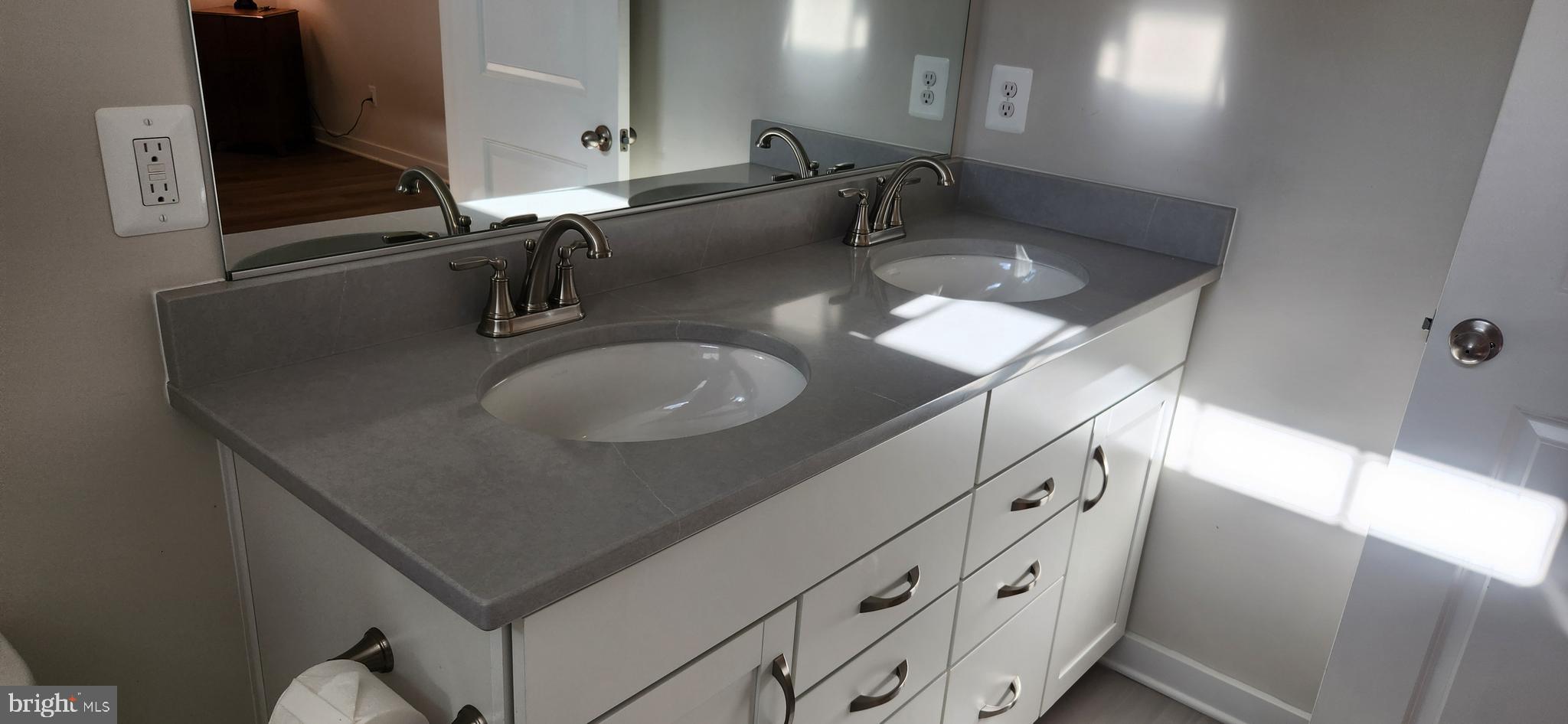 HIGHLANDER PARK - Residential Lease