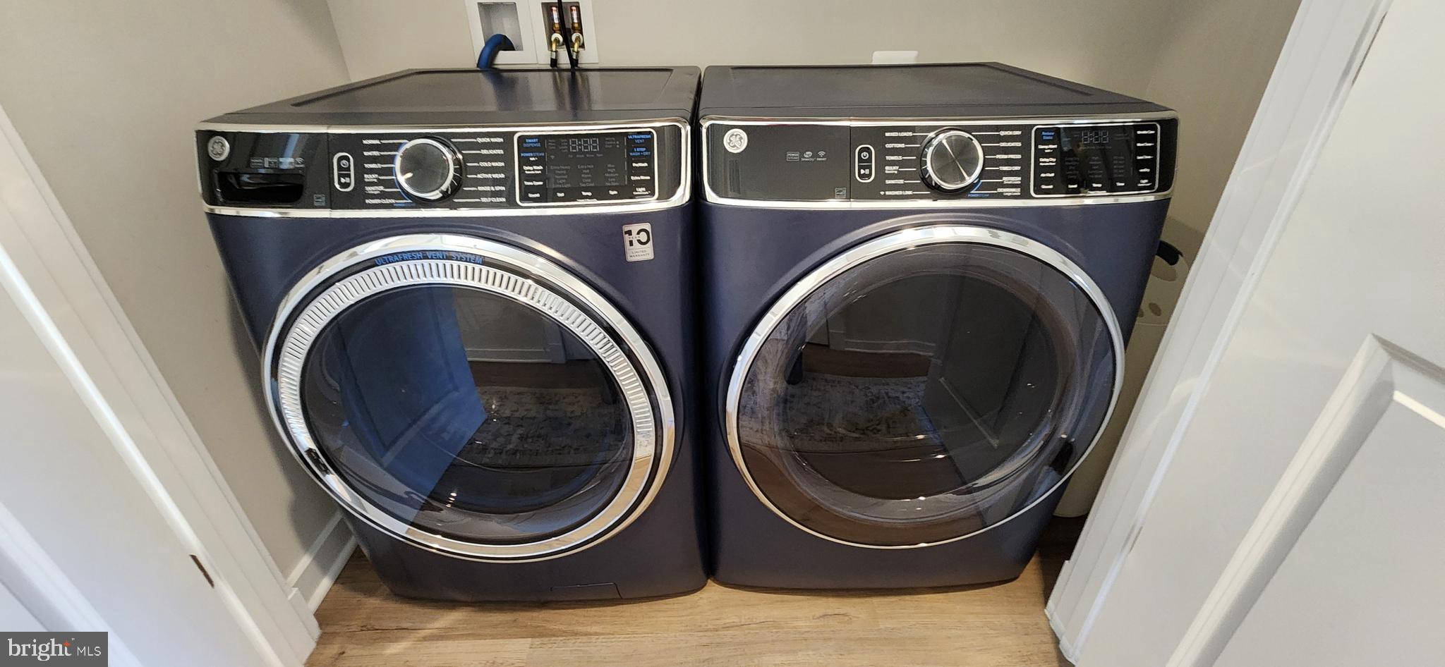 HIGHLANDER PARK - Residential Lease