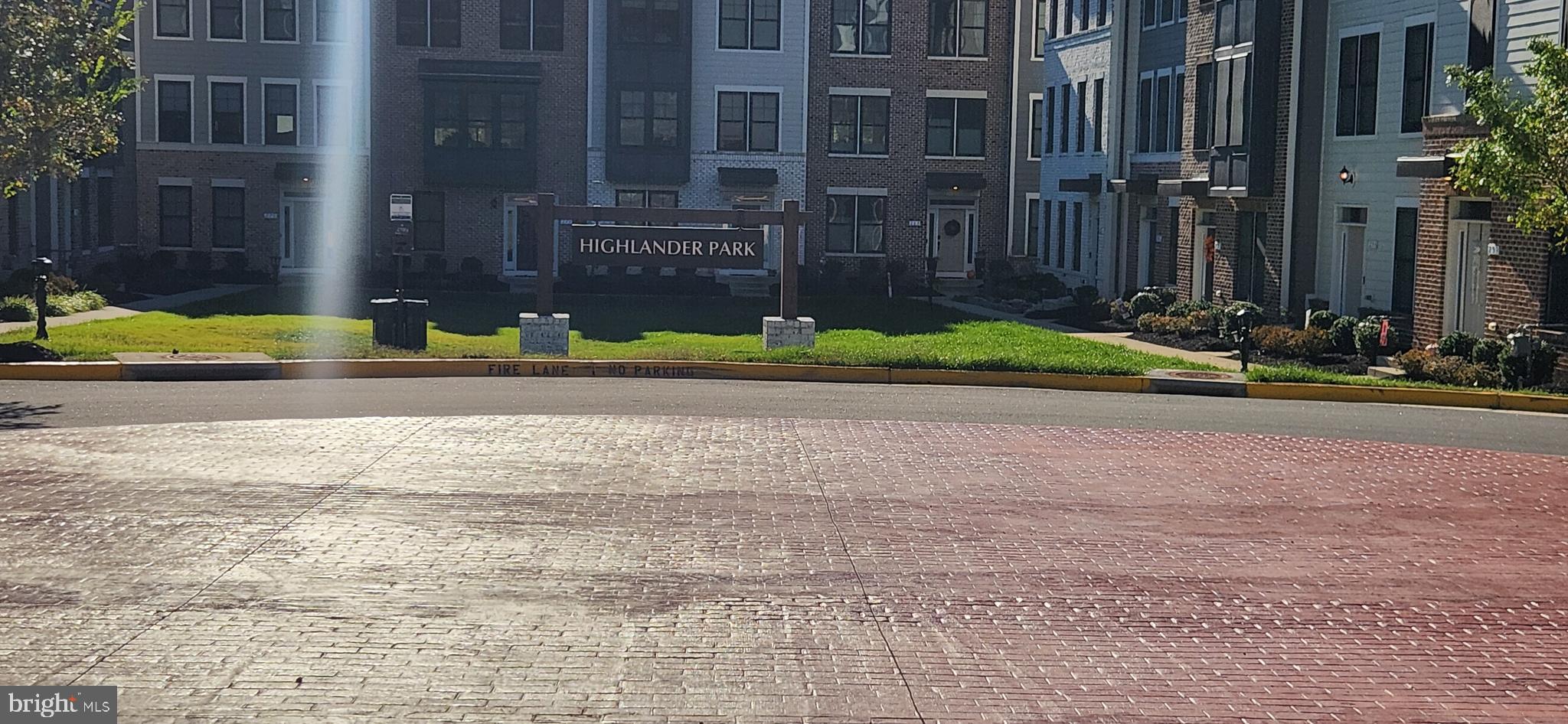 HIGHLANDER PARK - Residential Lease