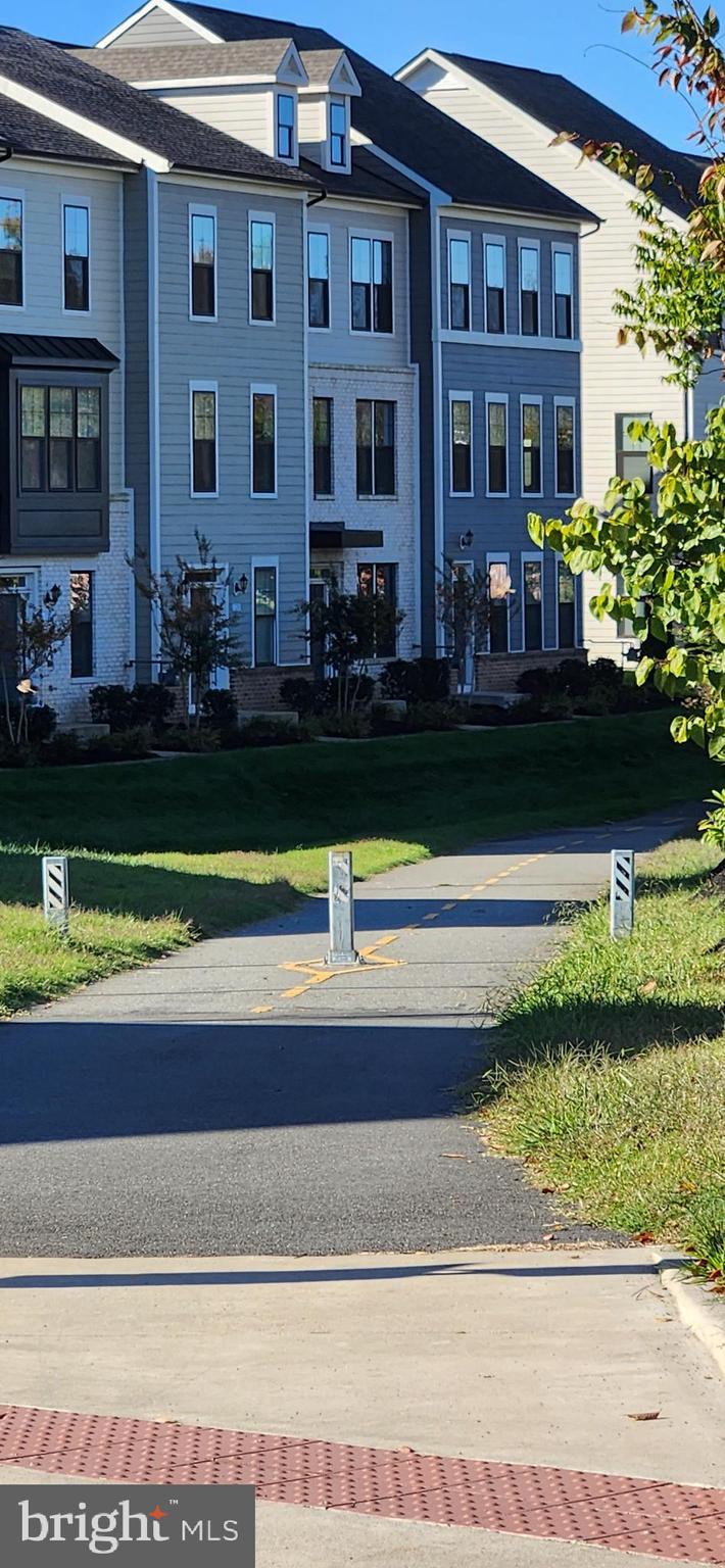 HIGHLANDER PARK - Residential Lease