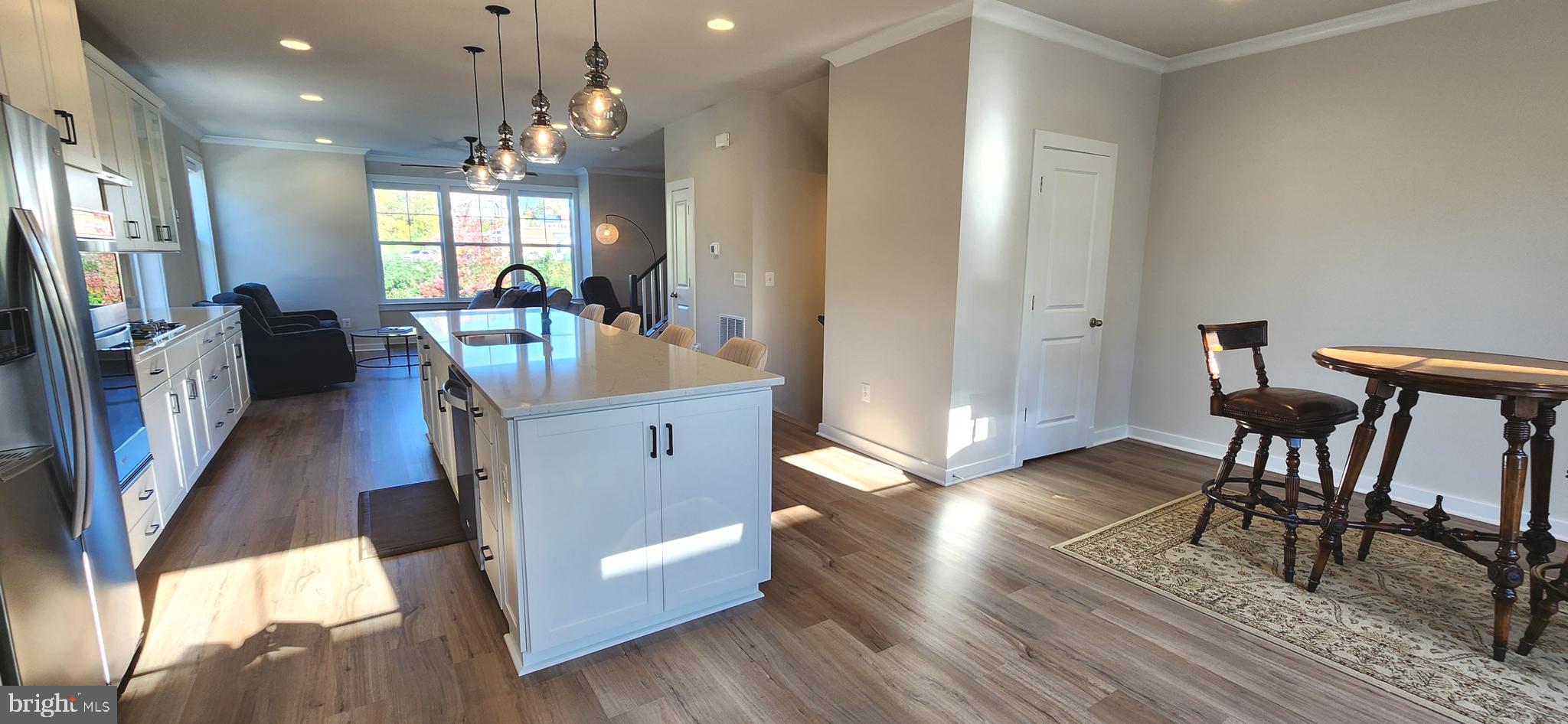 HIGHLANDER PARK - Residential Lease