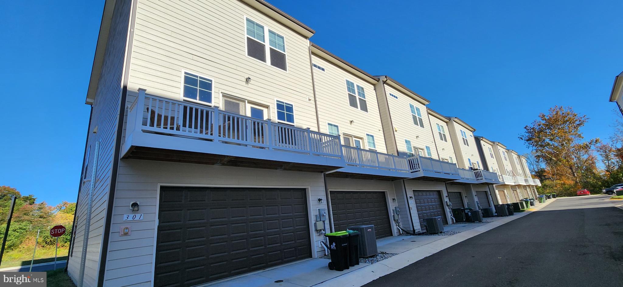 HIGHLANDER PARK - Residential Lease