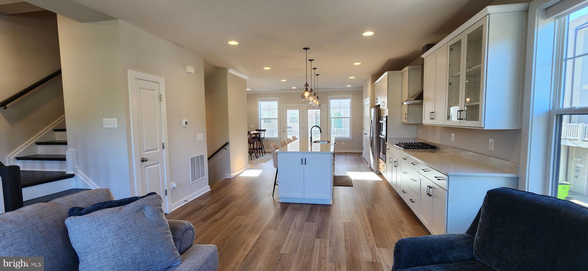 HIGHLANDER PARK - Residential Lease