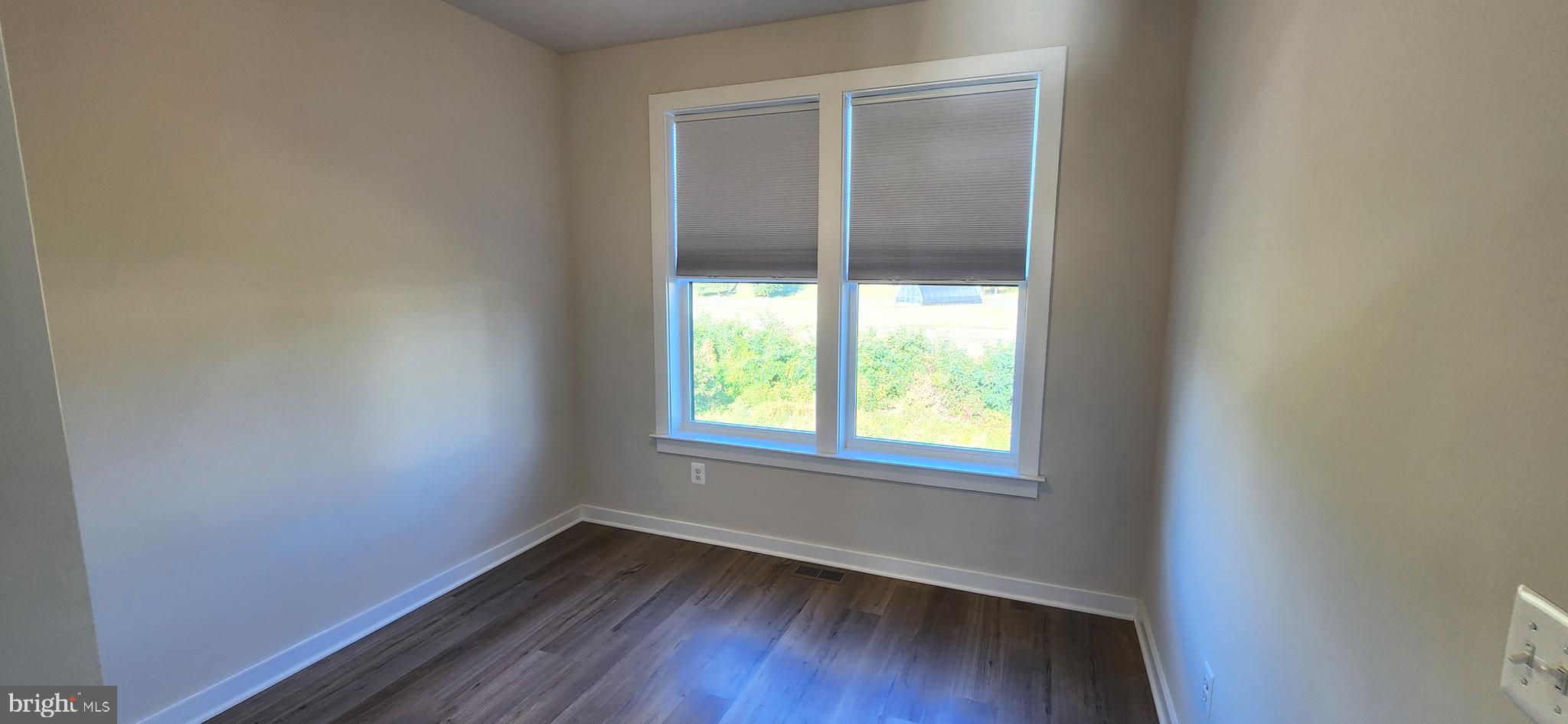 HIGHLANDER PARK - Residential Lease