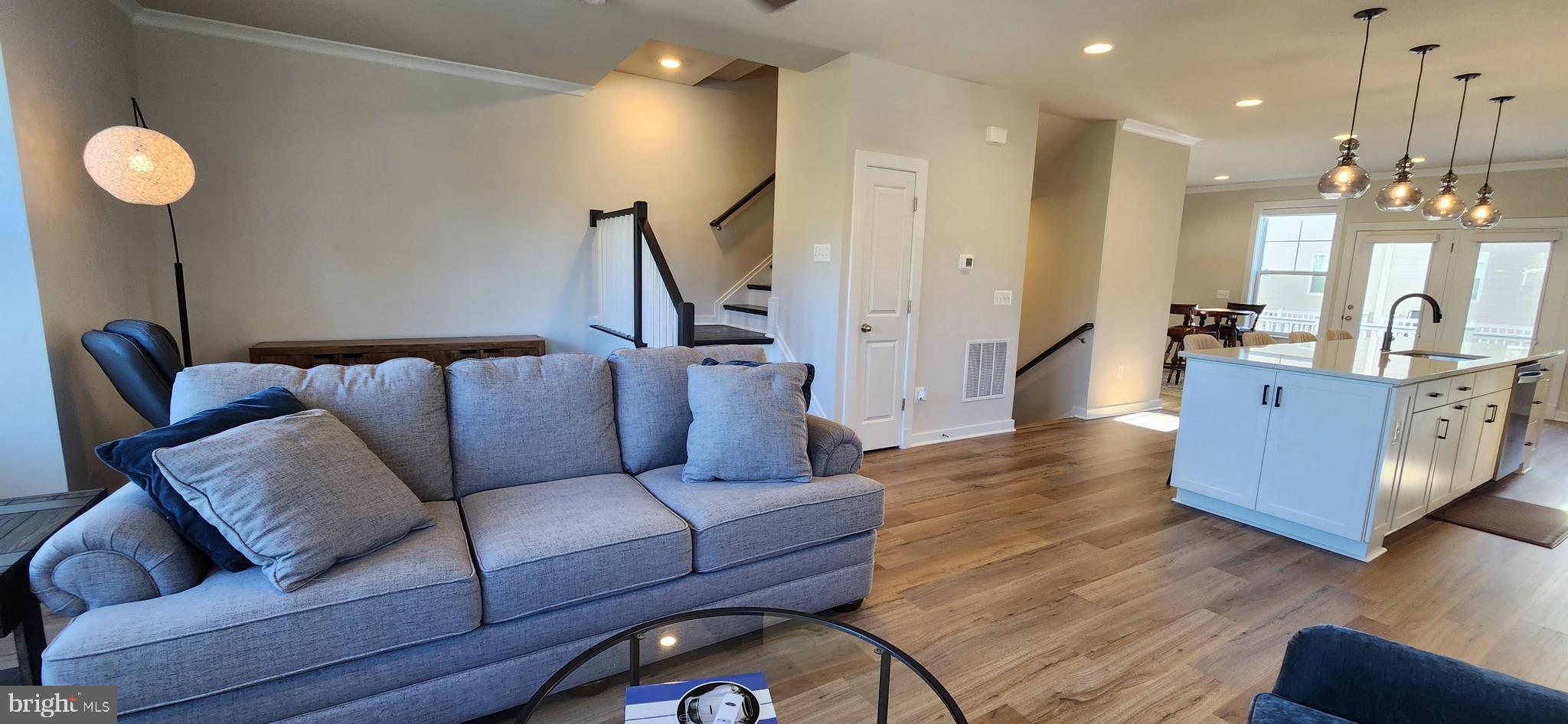 HIGHLANDER PARK - Residential Lease