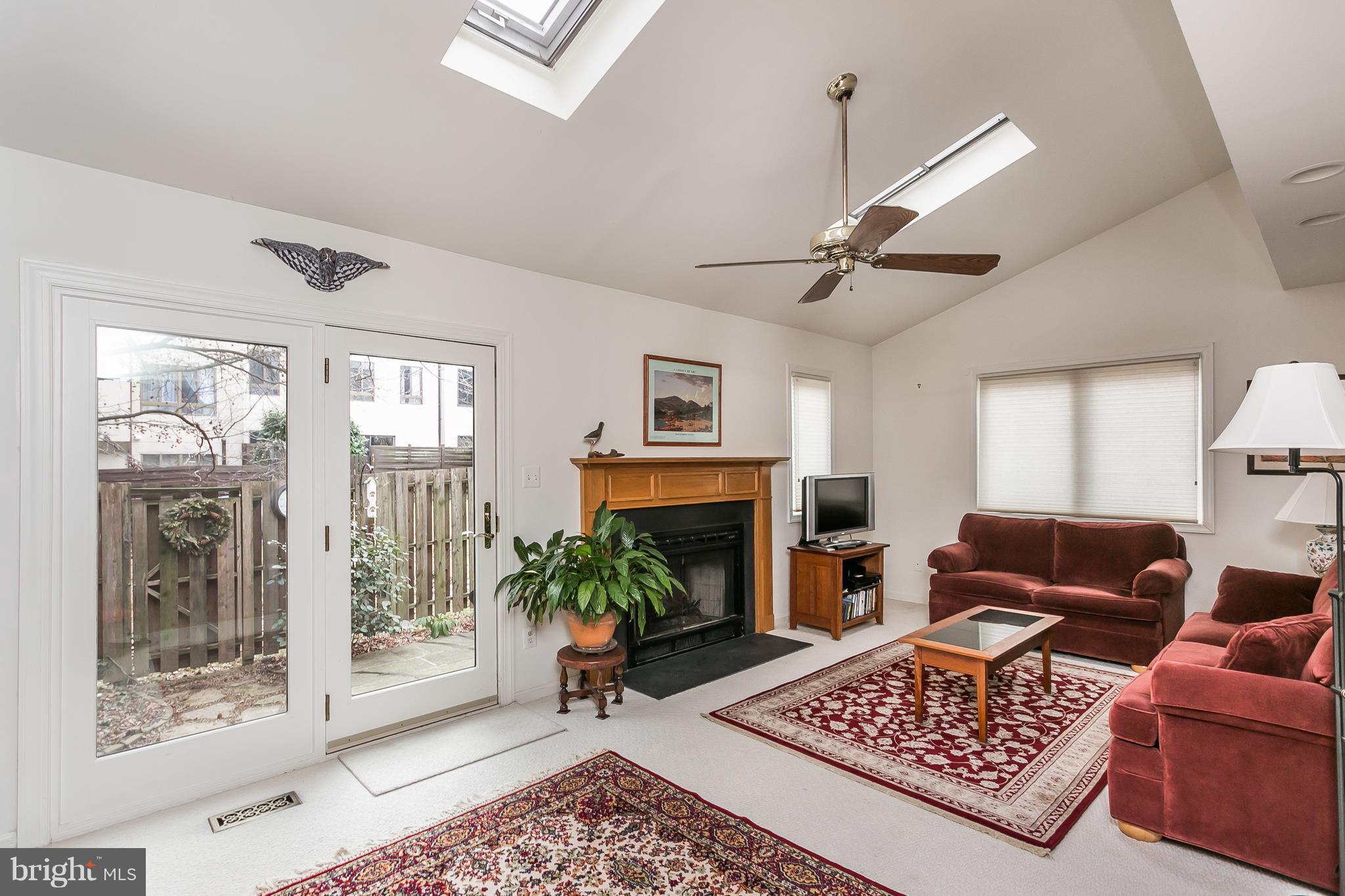 ROLAND SPRINGS - Residential