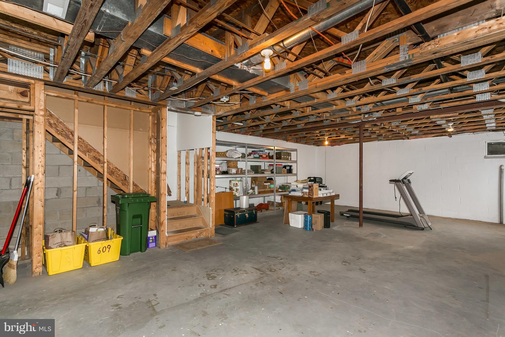 ROLAND SPRINGS - Residential