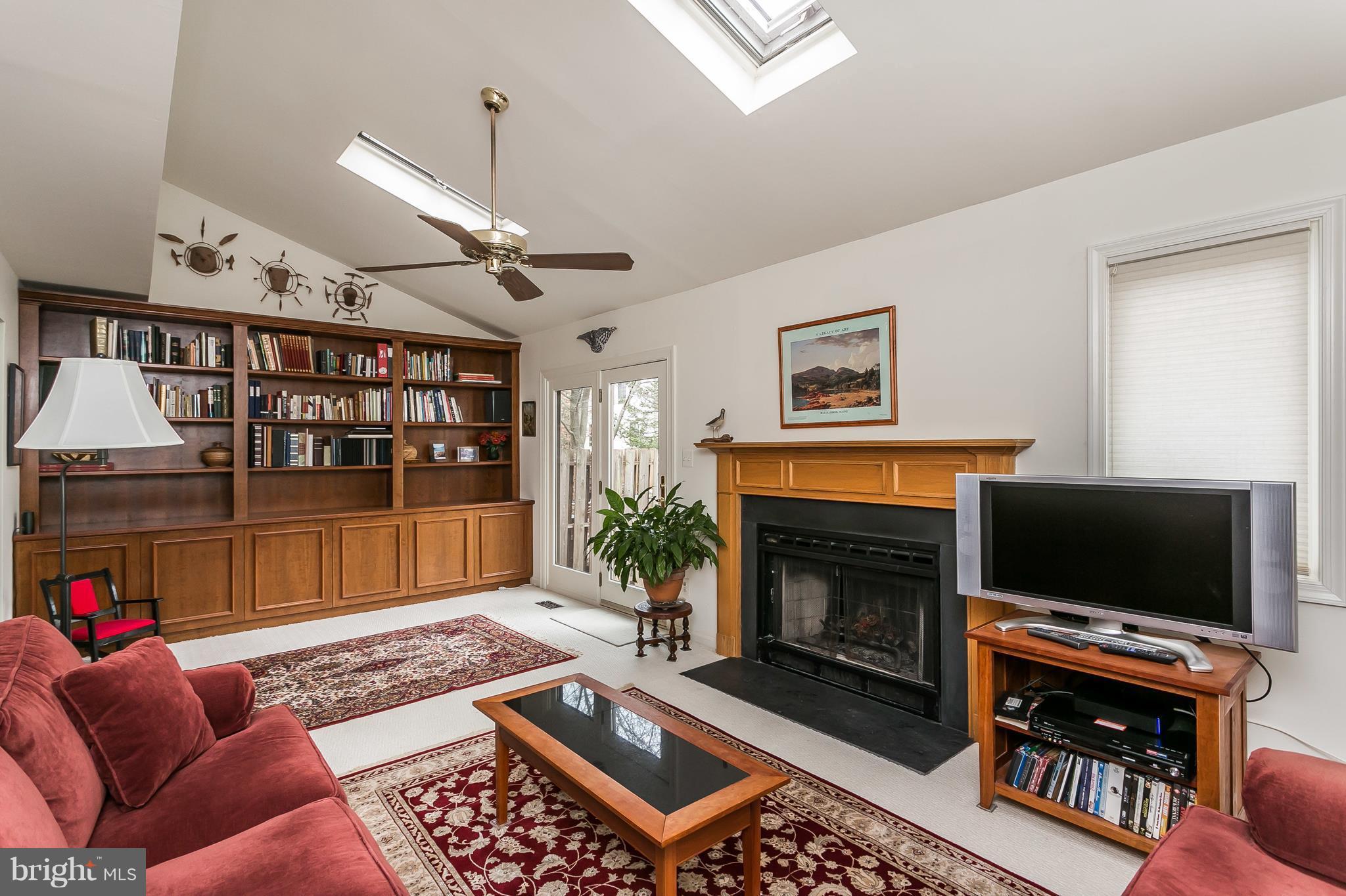 ROLAND SPRINGS - Residential