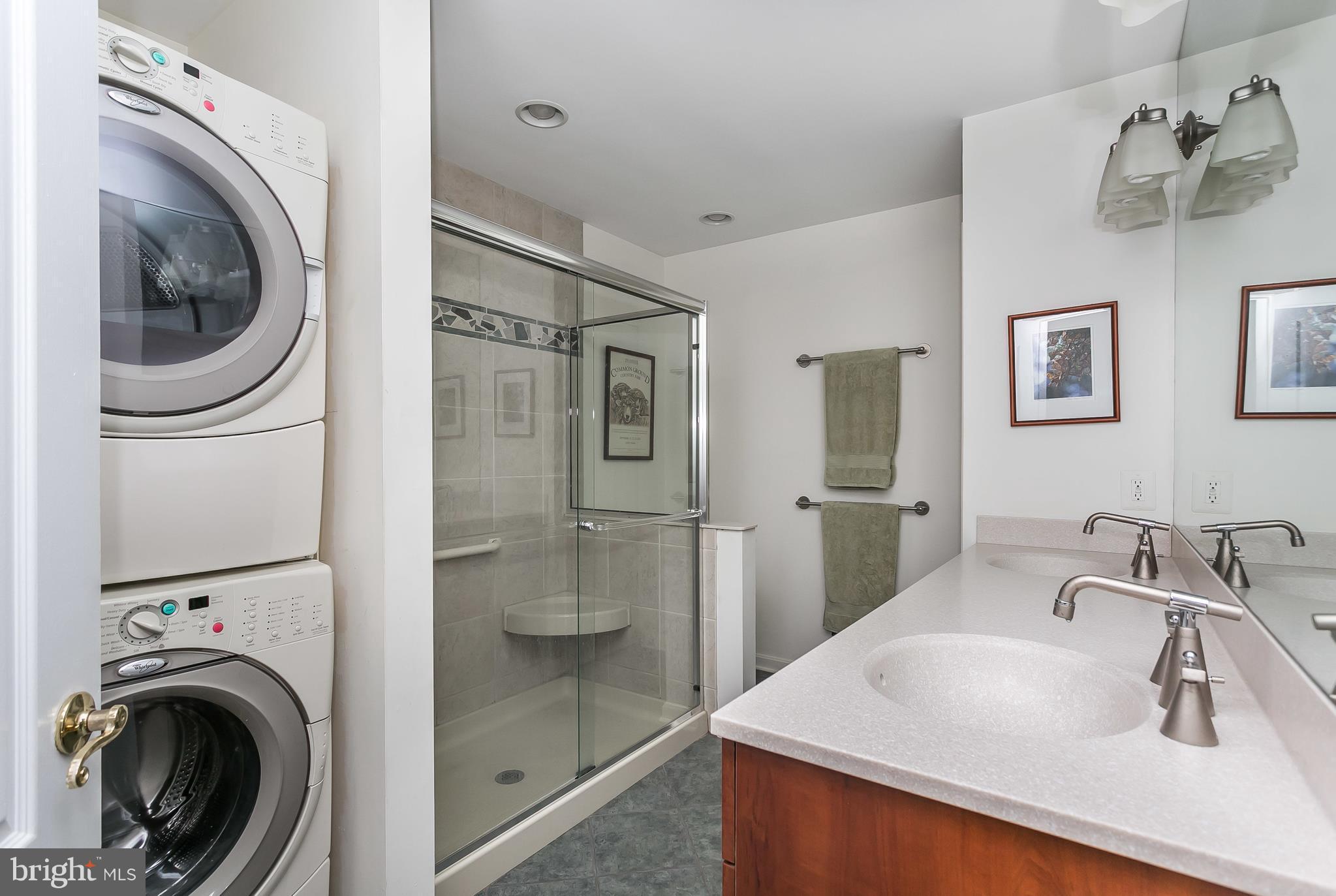 ROLAND SPRINGS - Residential