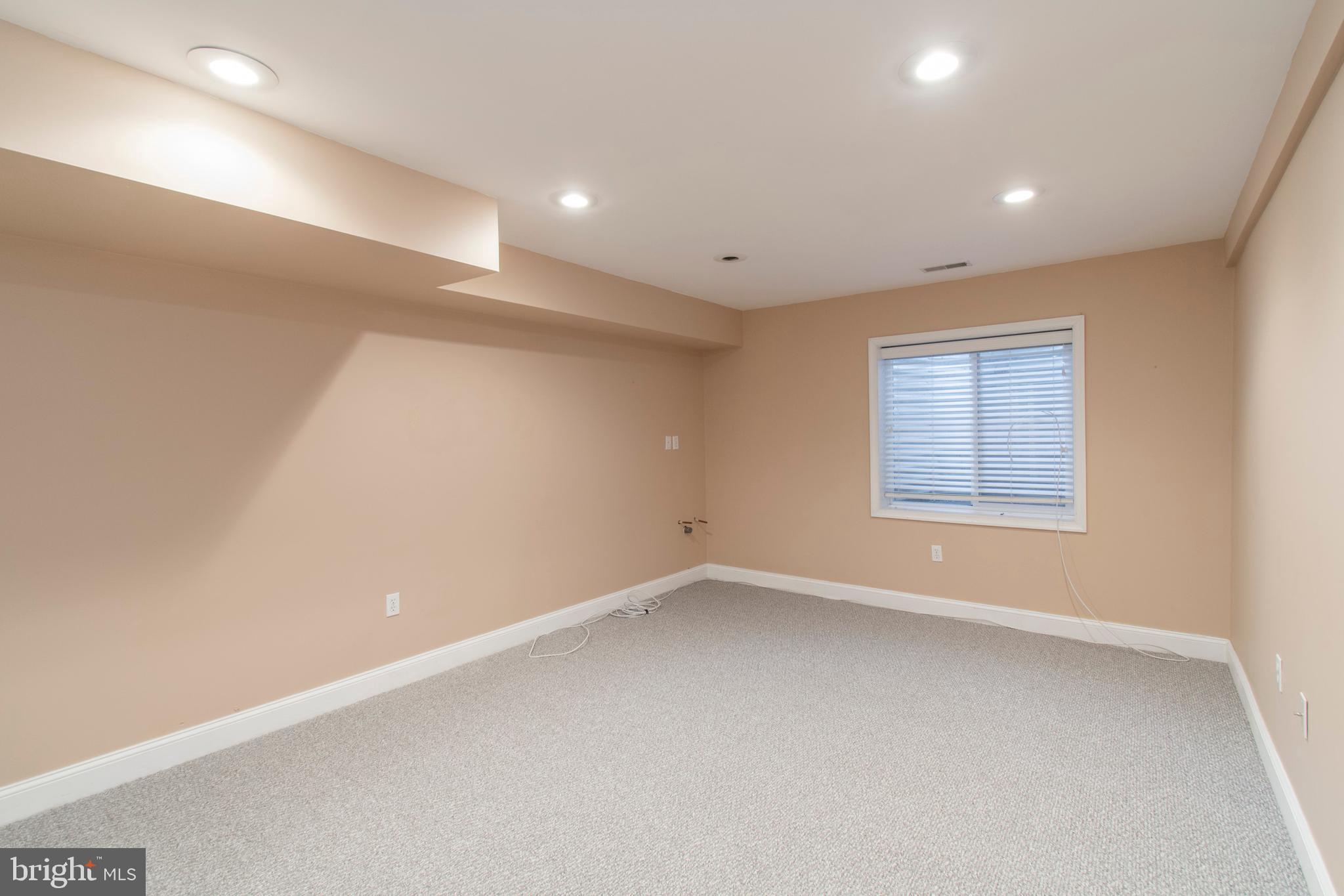 GRADUATE HOSPITAL - Residential Lease
