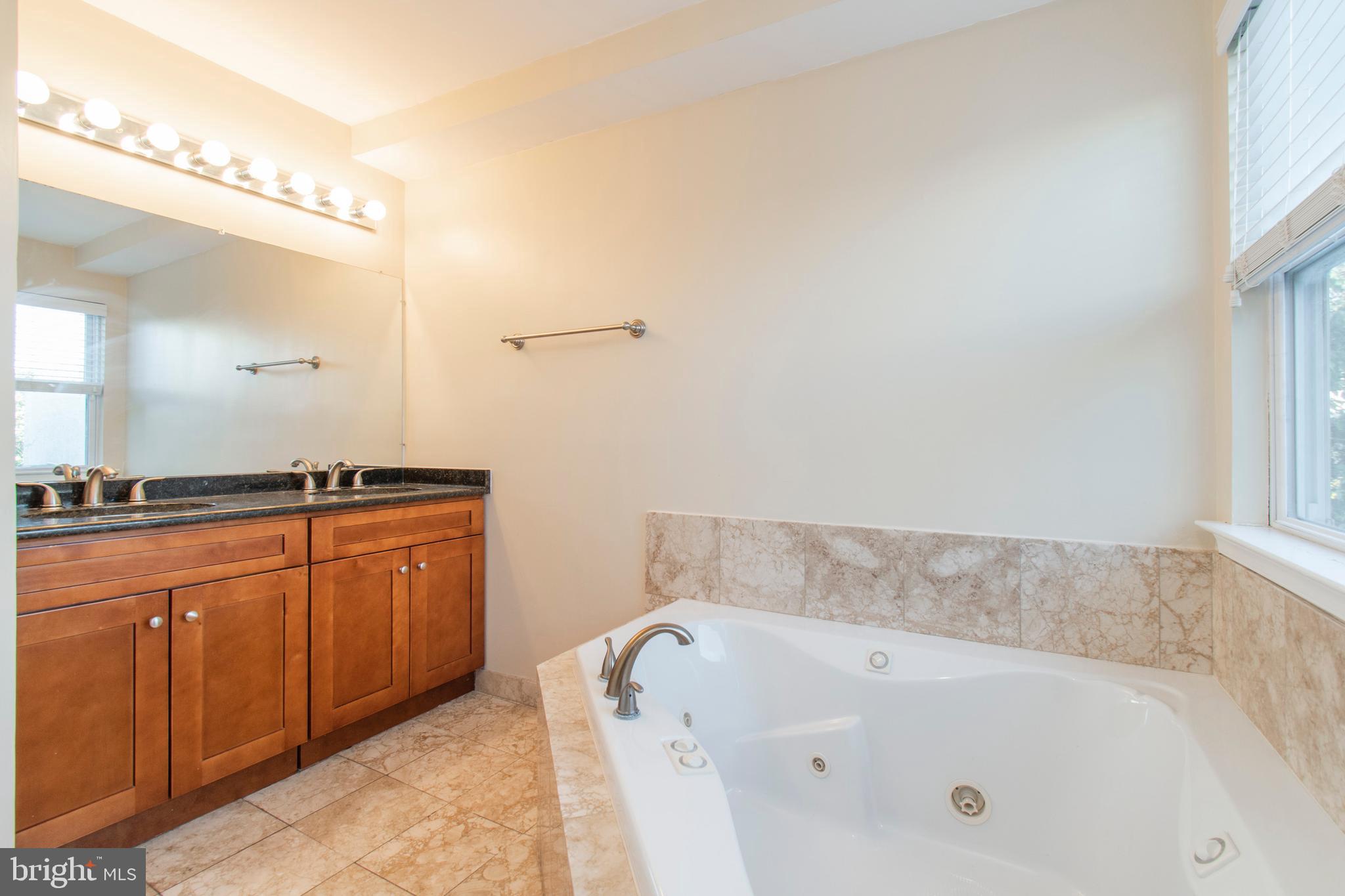 GRADUATE HOSPITAL - Residential Lease