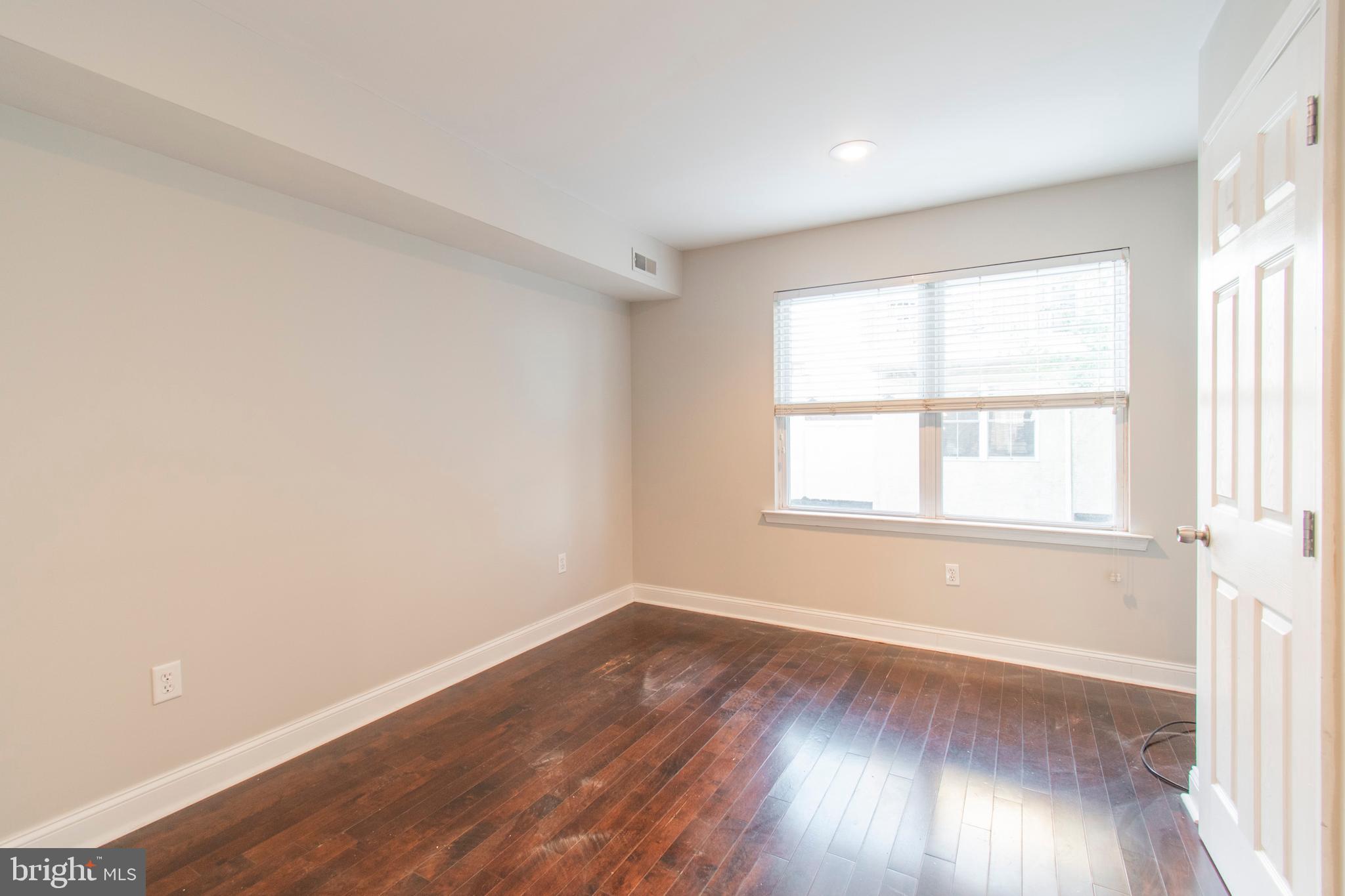 GRADUATE HOSPITAL - Residential Lease