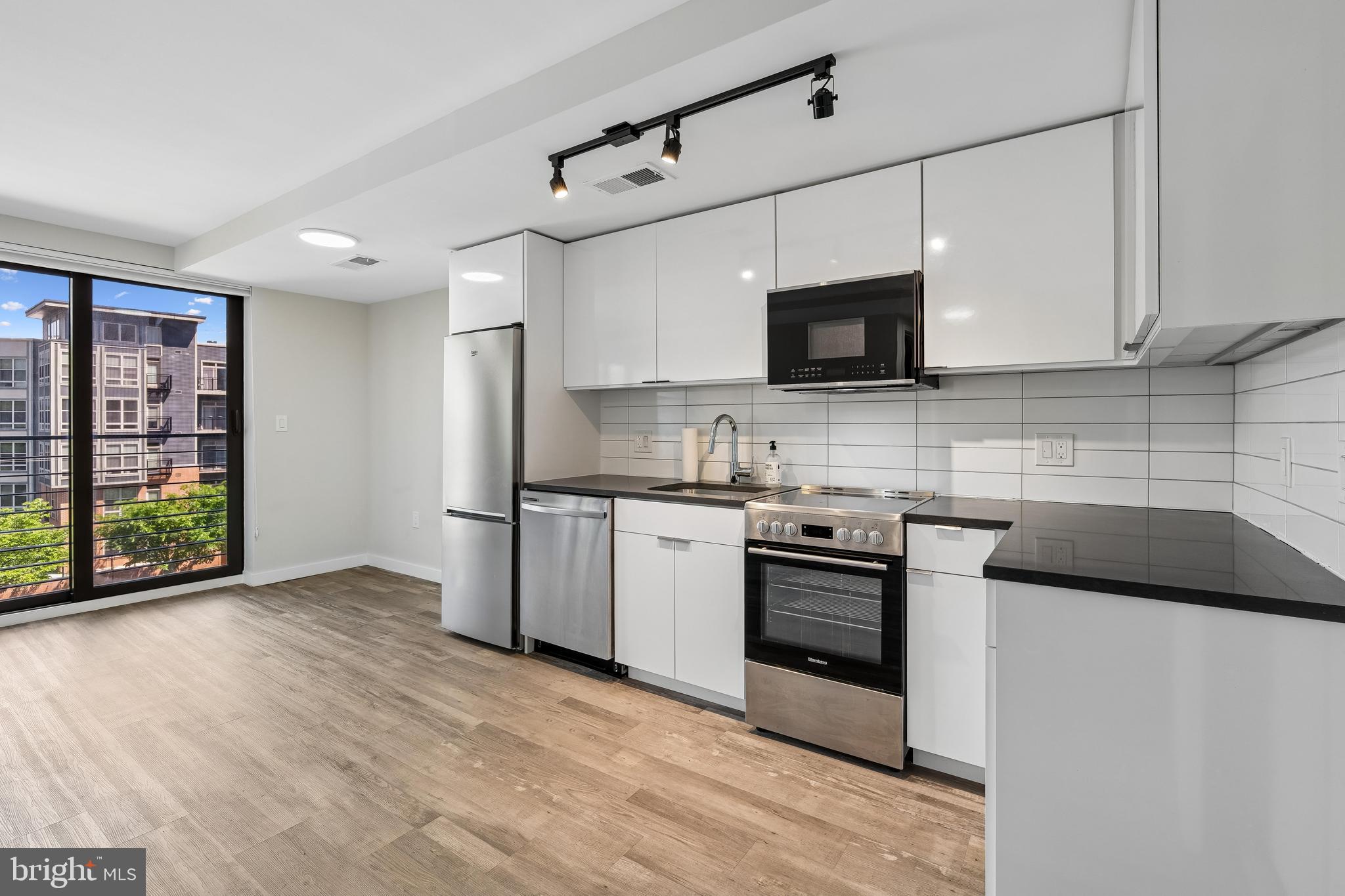 DOWNTOWN SILVER SPRING - Residential
