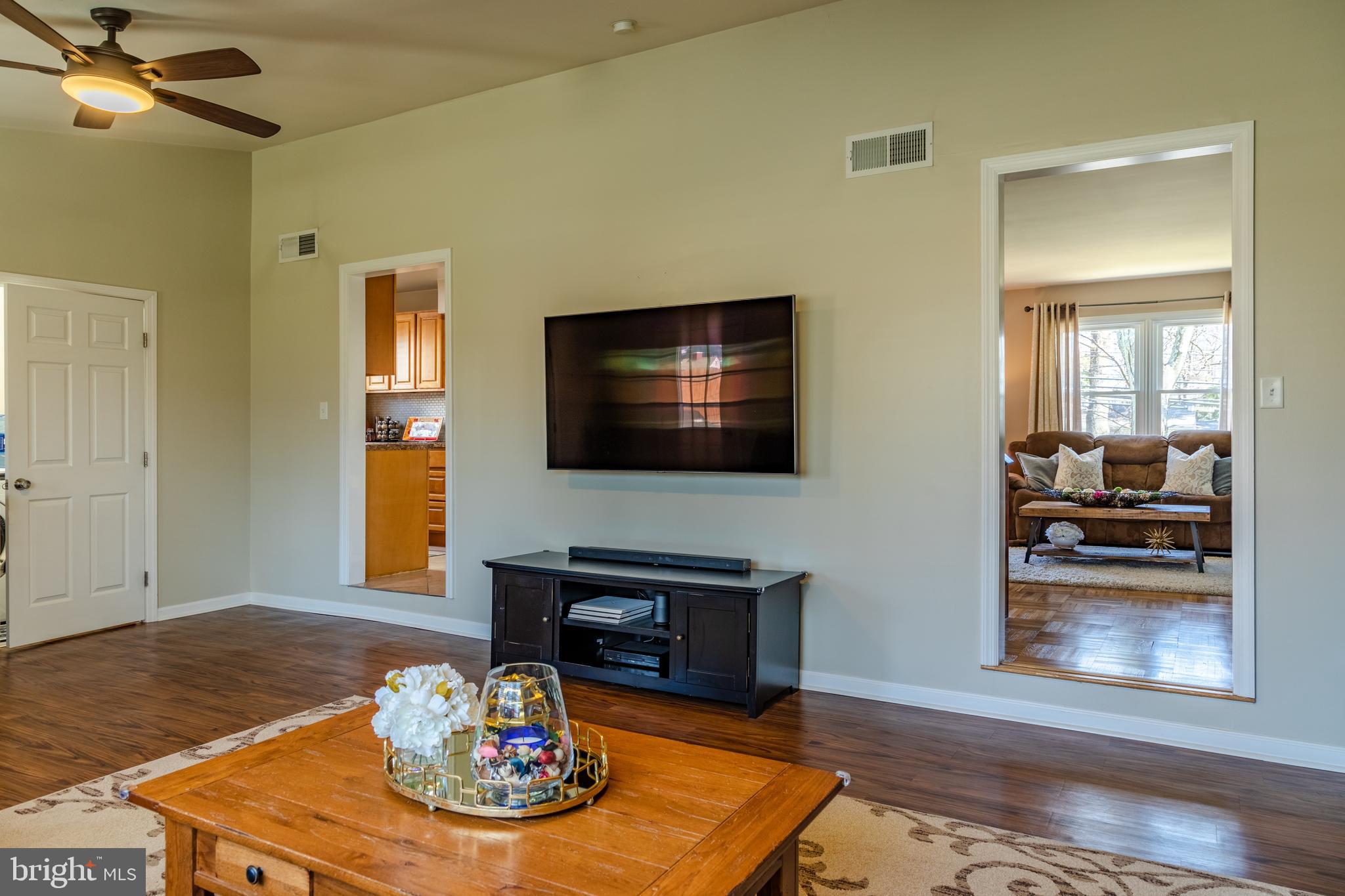 CENTENNIAL HILLS - Residential