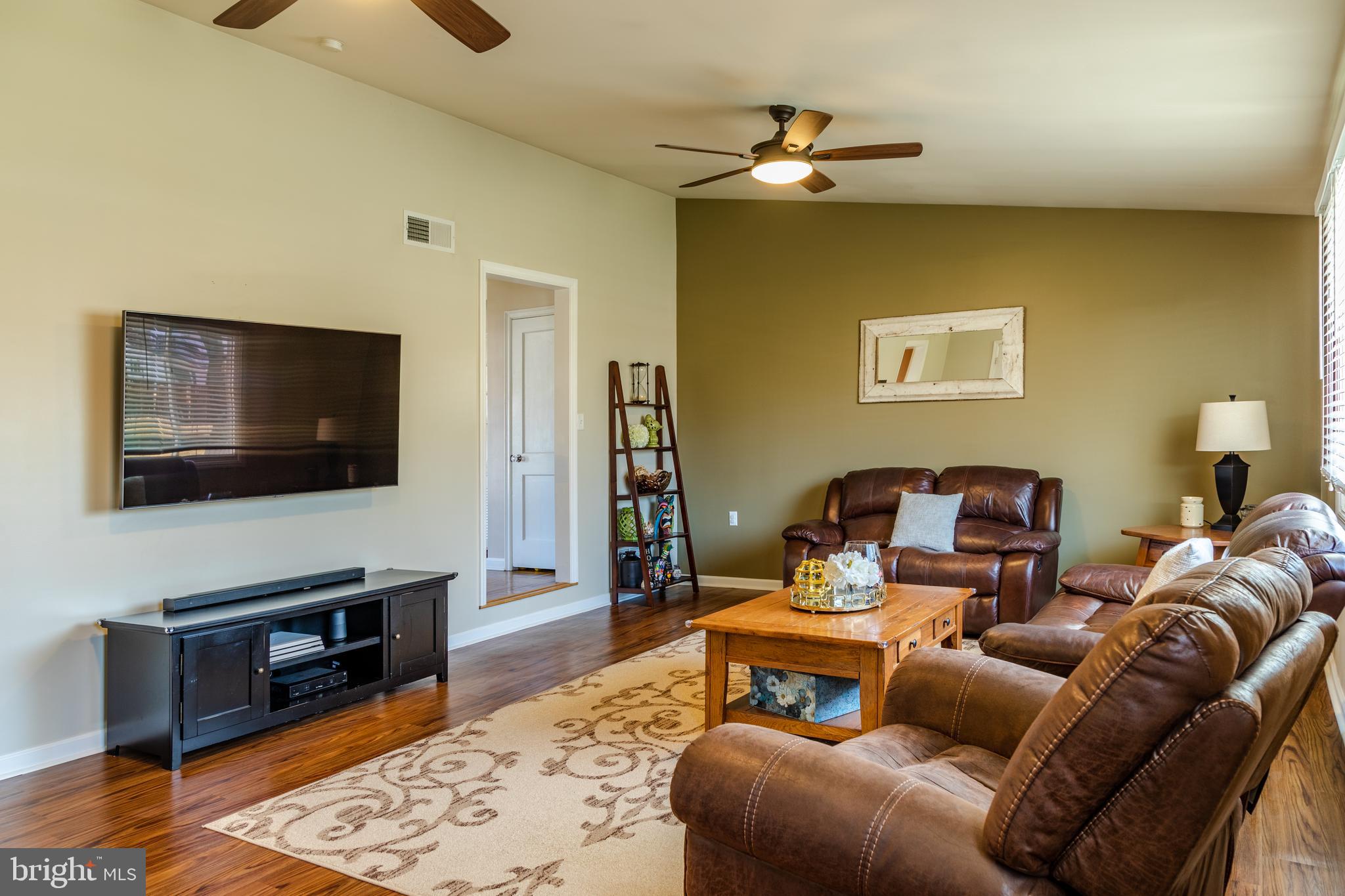 CENTENNIAL HILLS - Residential