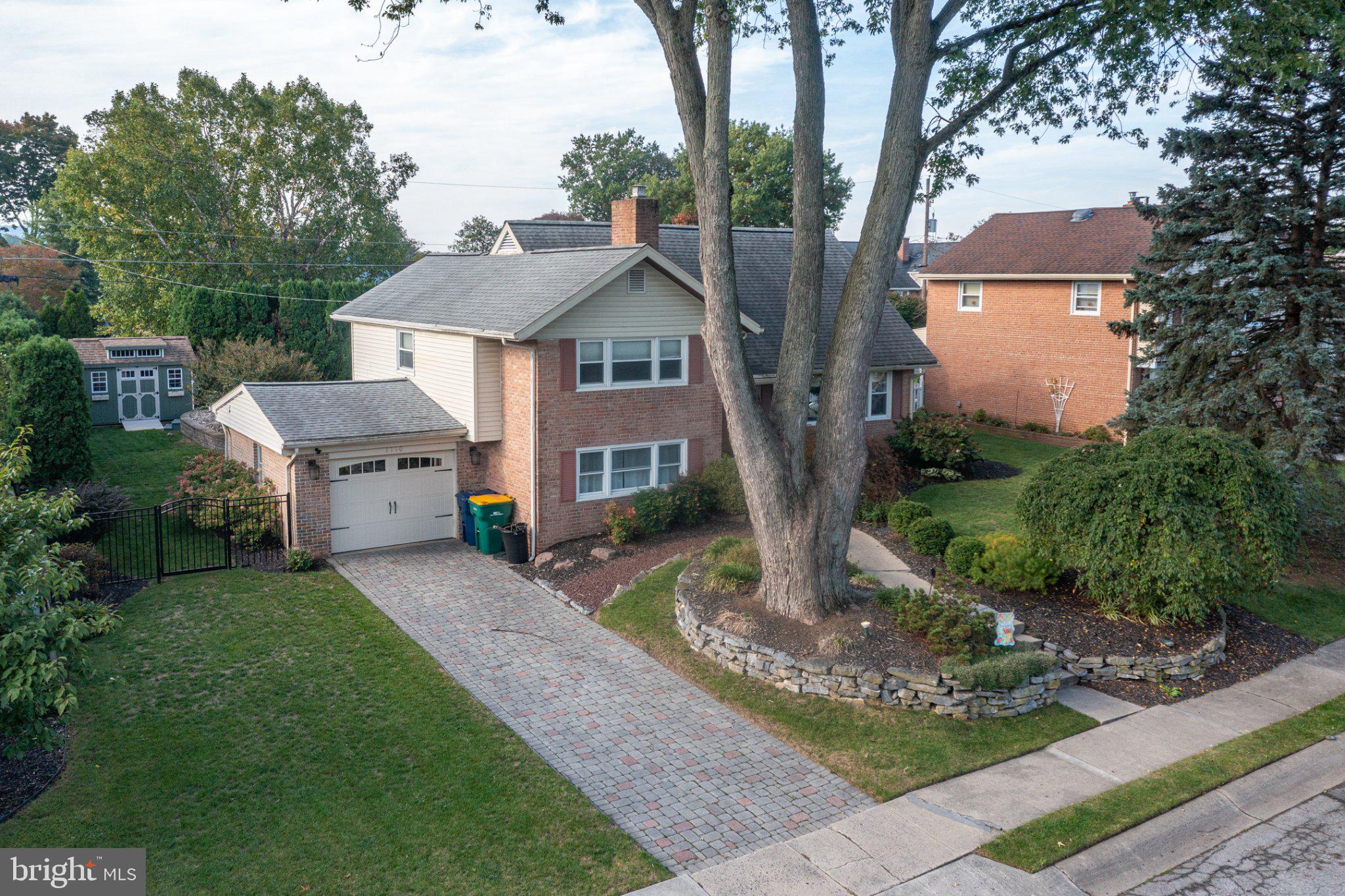 1110 DOGWOOD DRIVE