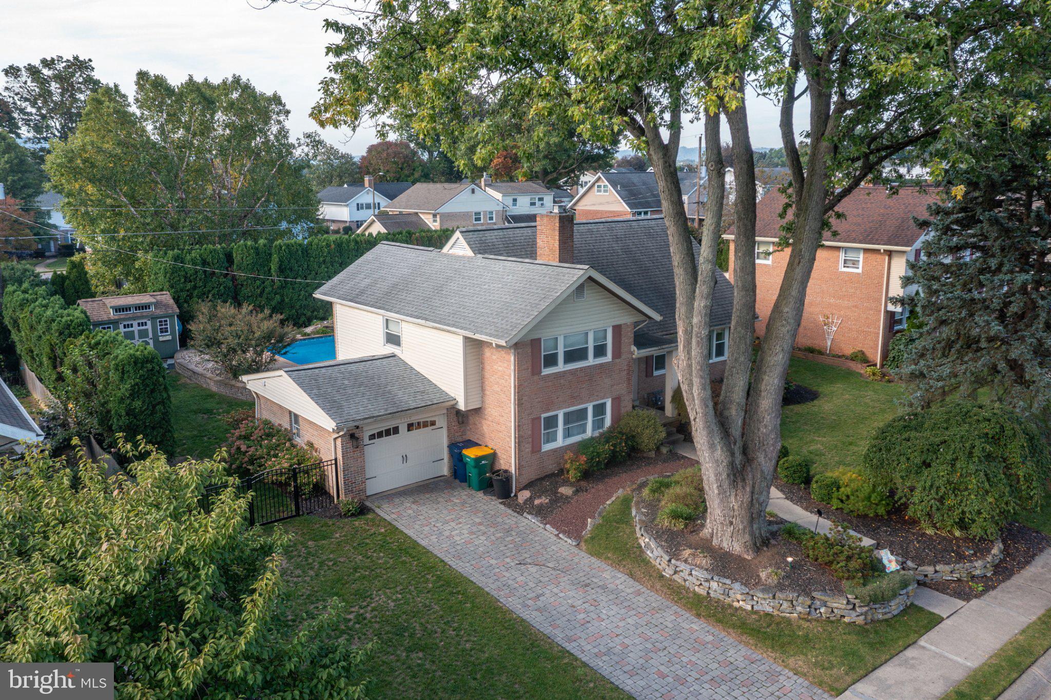 1110 DOGWOOD DRIVE