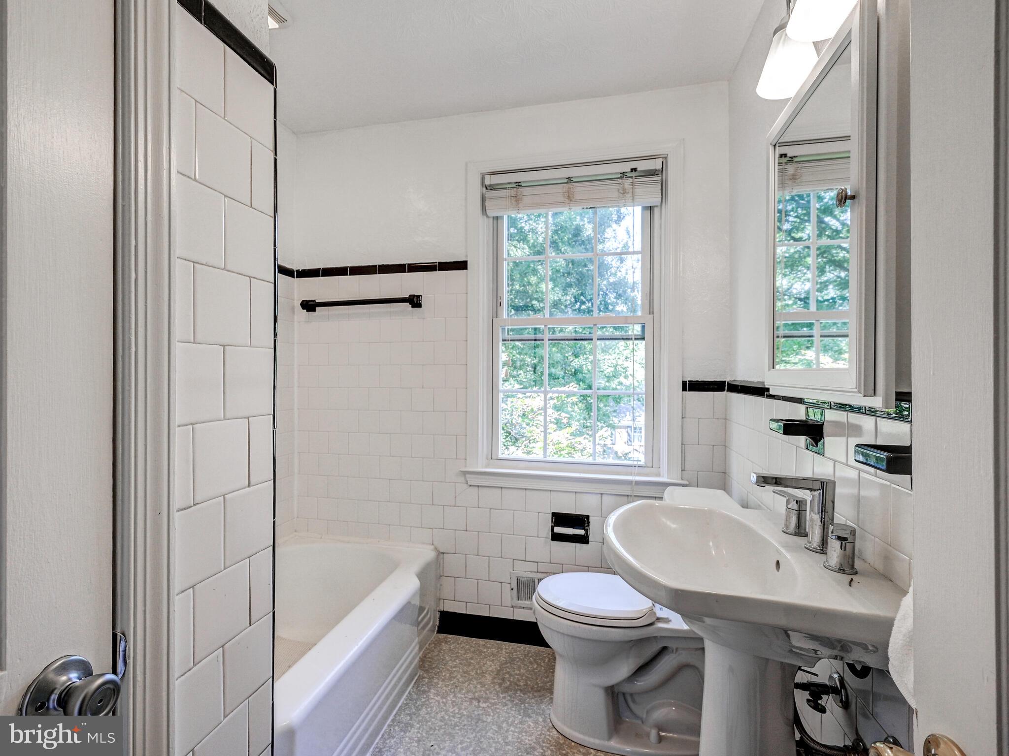 RODGERS FORGE - Residential Lease