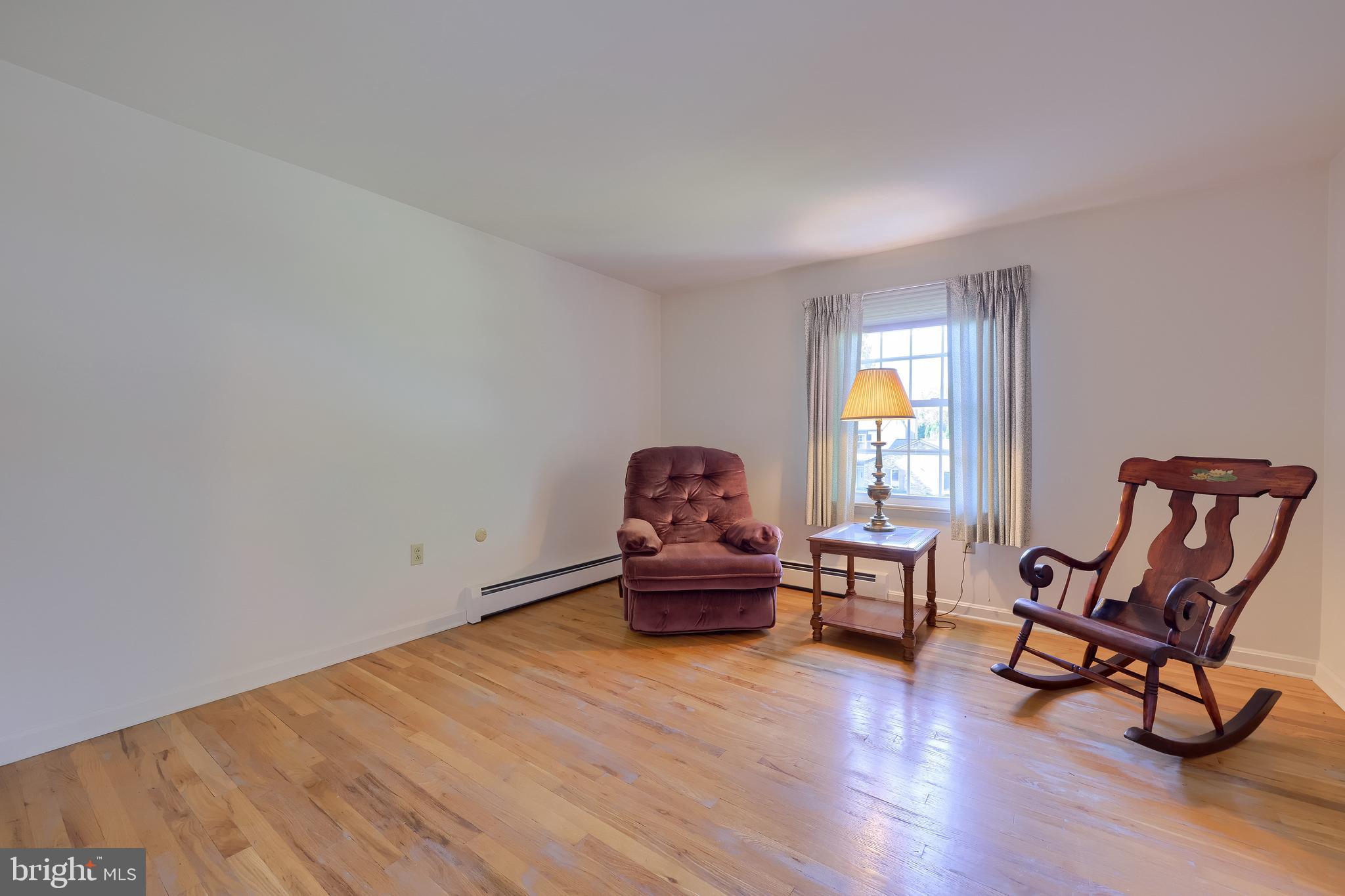 BEVERLY ESTATES - Residential