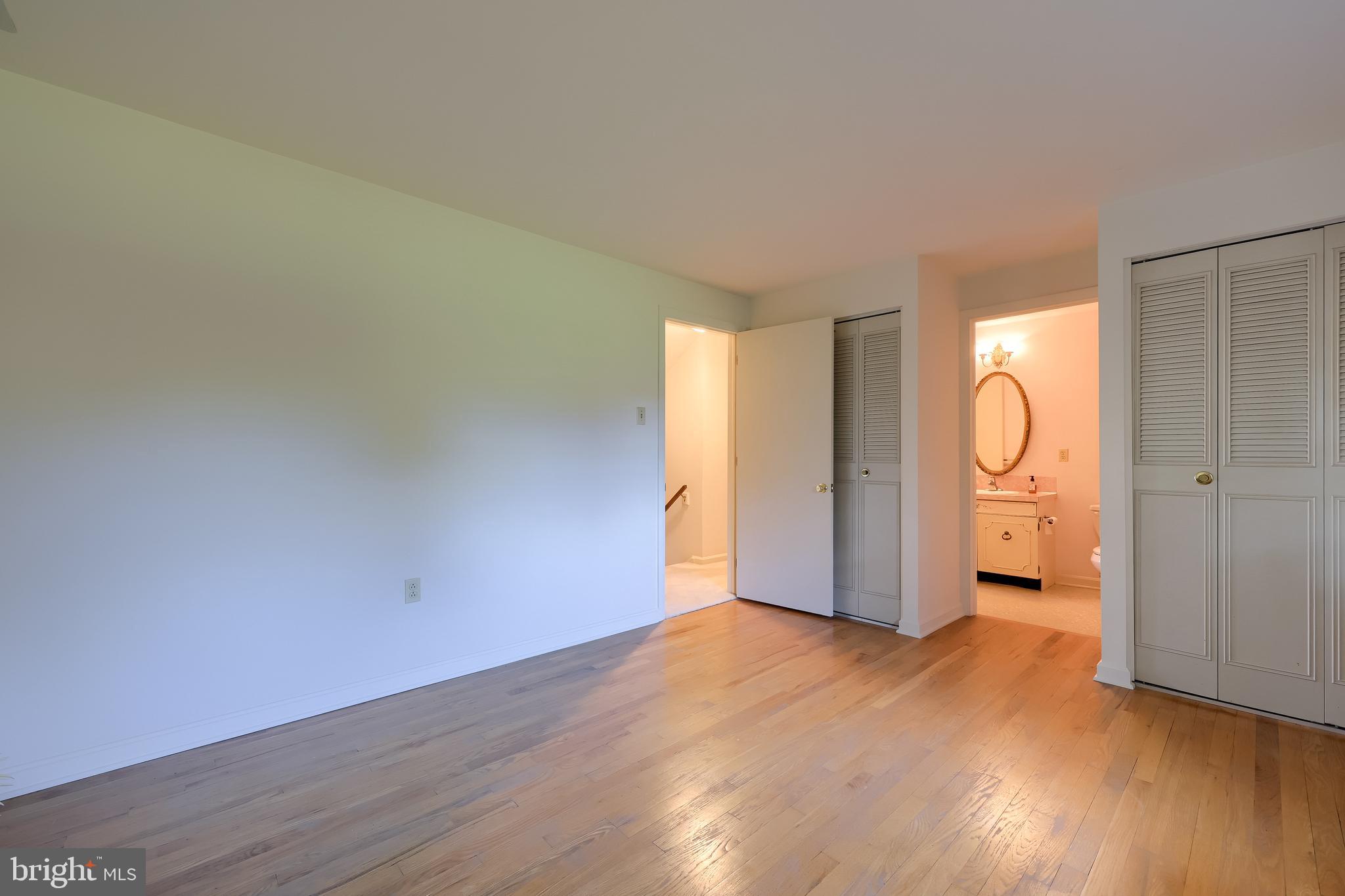 BEVERLY ESTATES - Residential