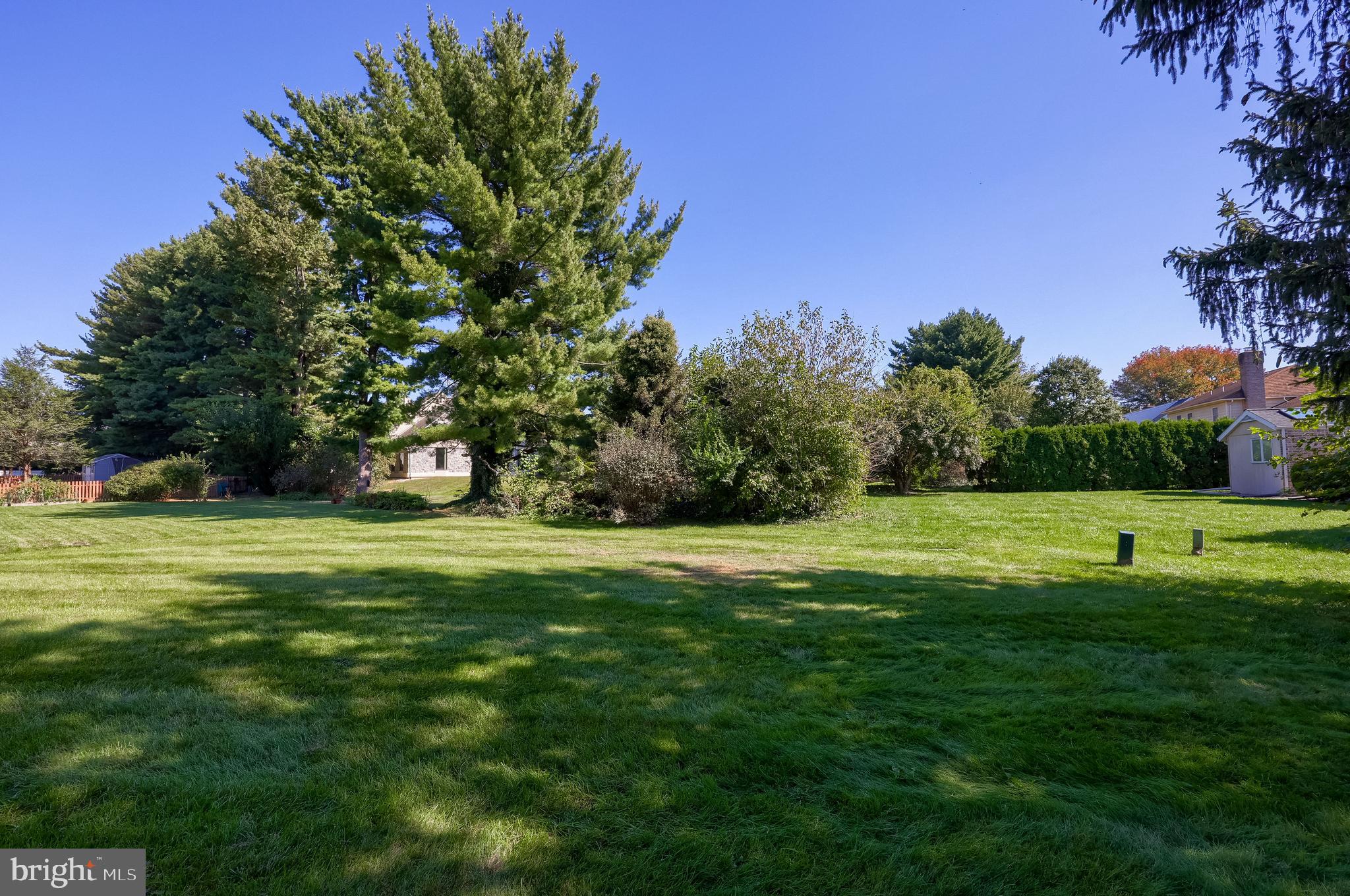 BEVERLY ESTATES - Residential