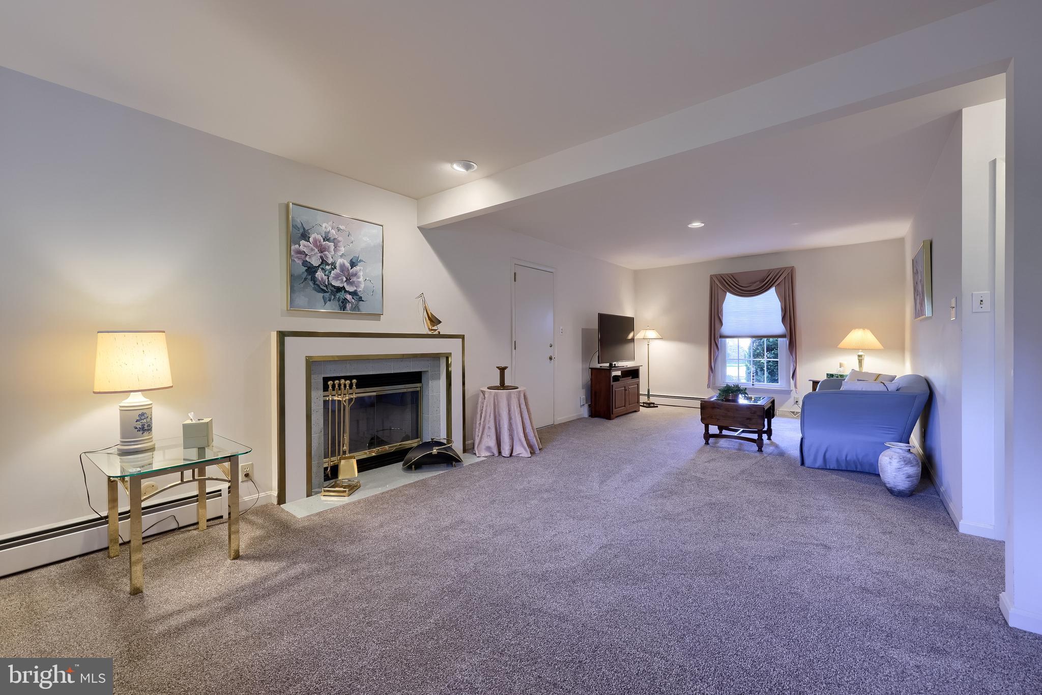 BEVERLY ESTATES - Residential