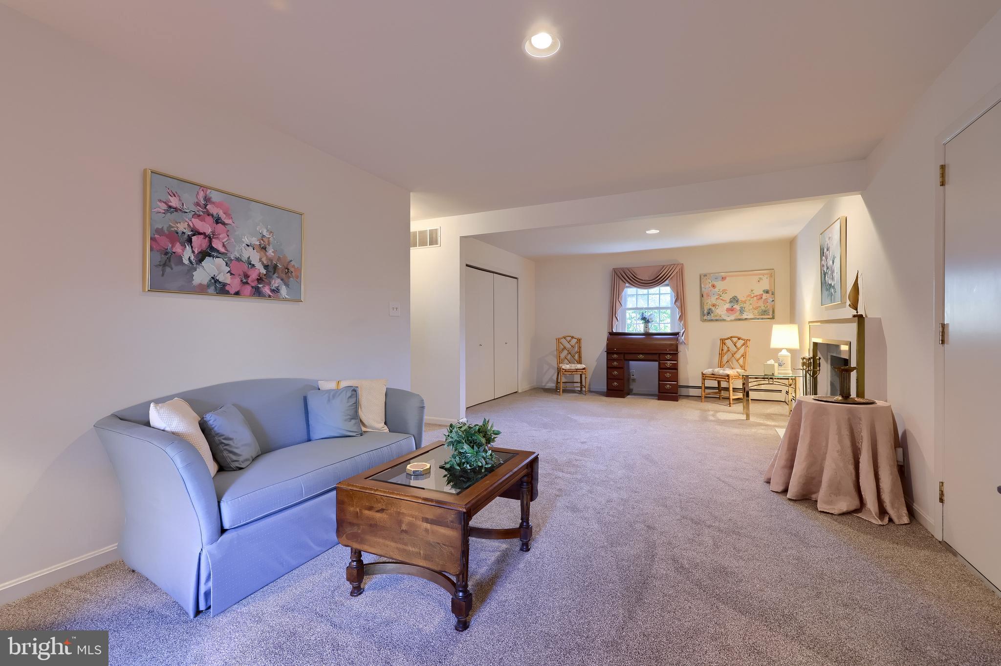 BEVERLY ESTATES - Residential