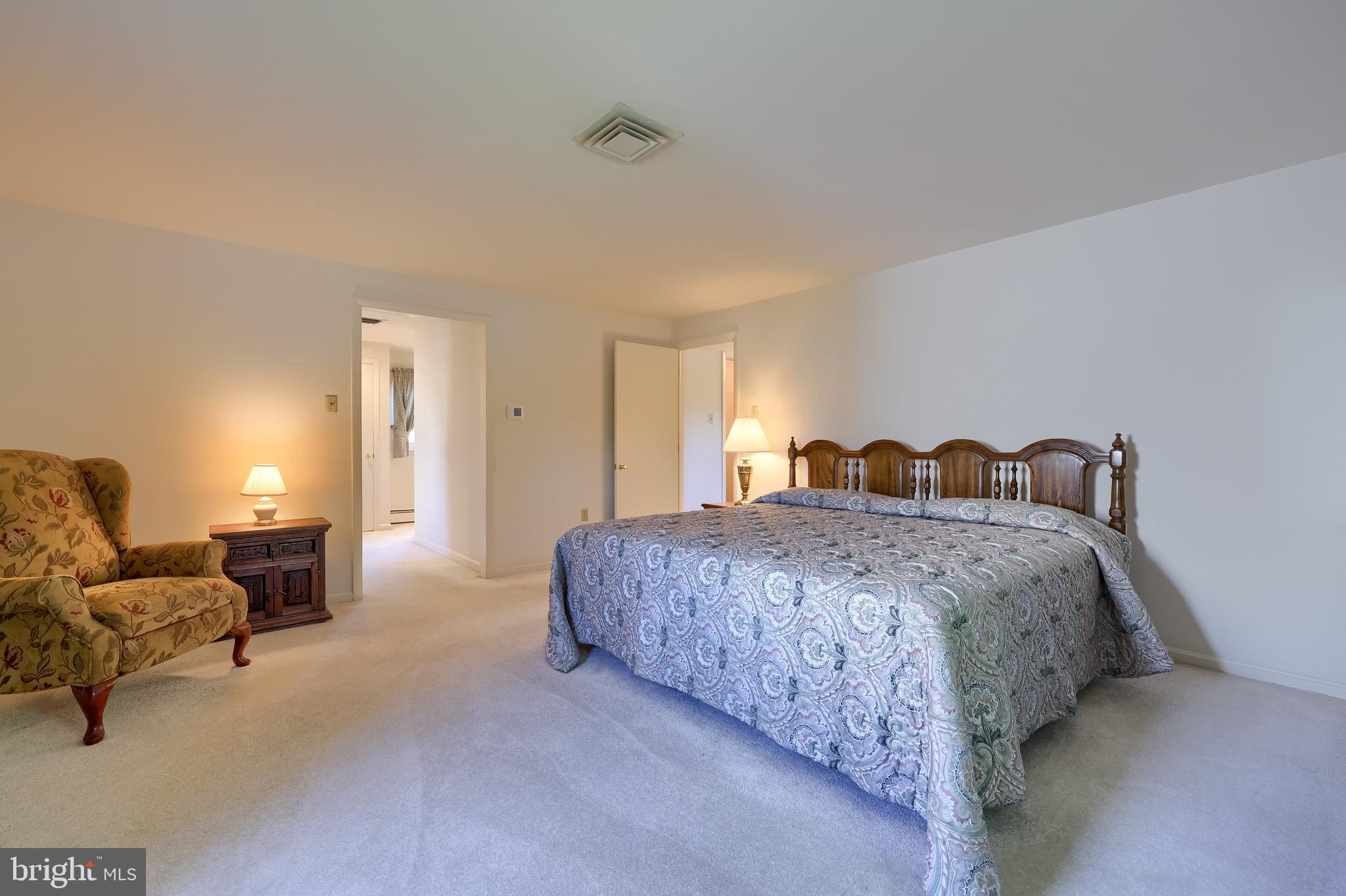 BEVERLY ESTATES - Residential