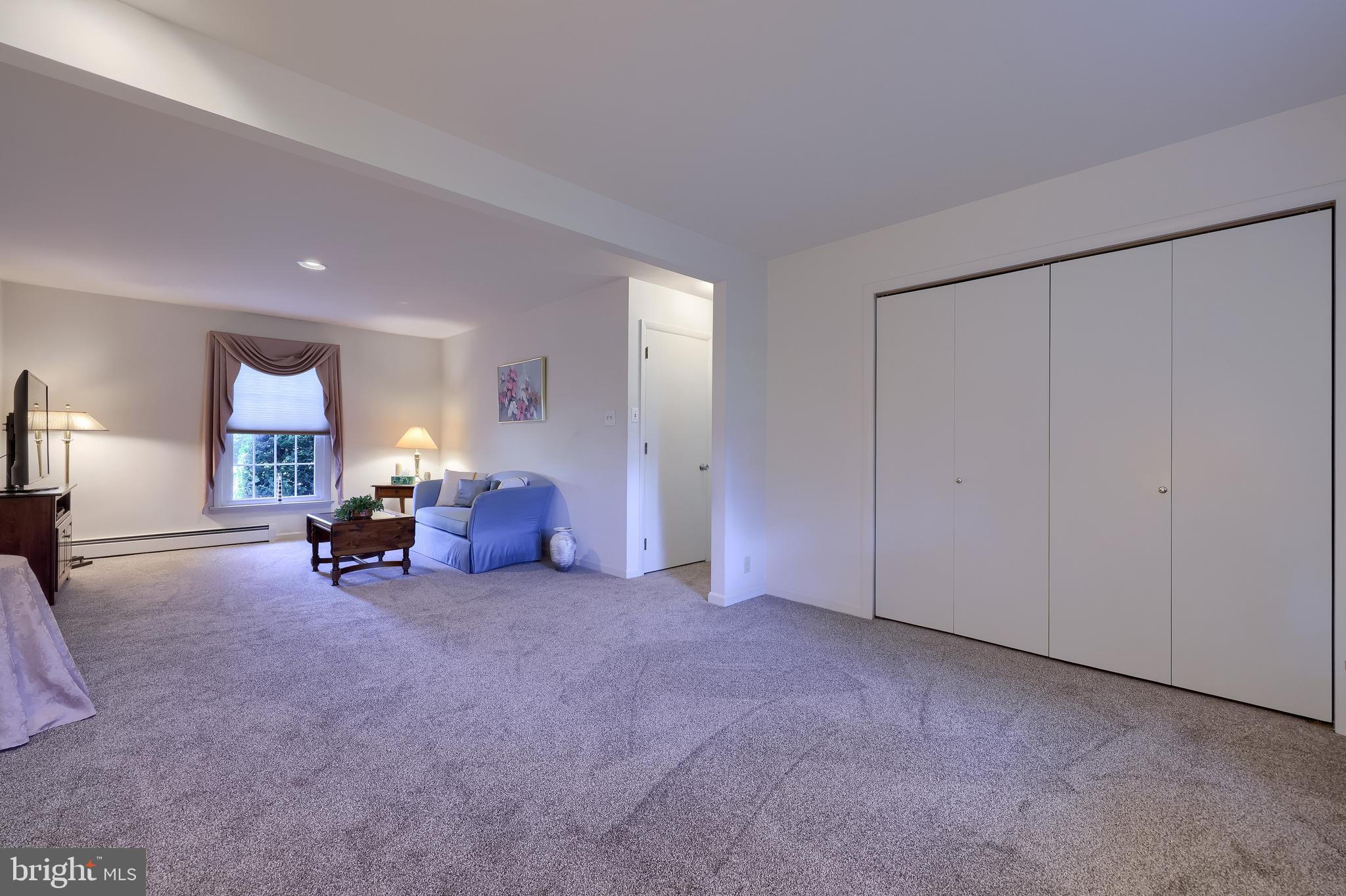 BEVERLY ESTATES - Residential