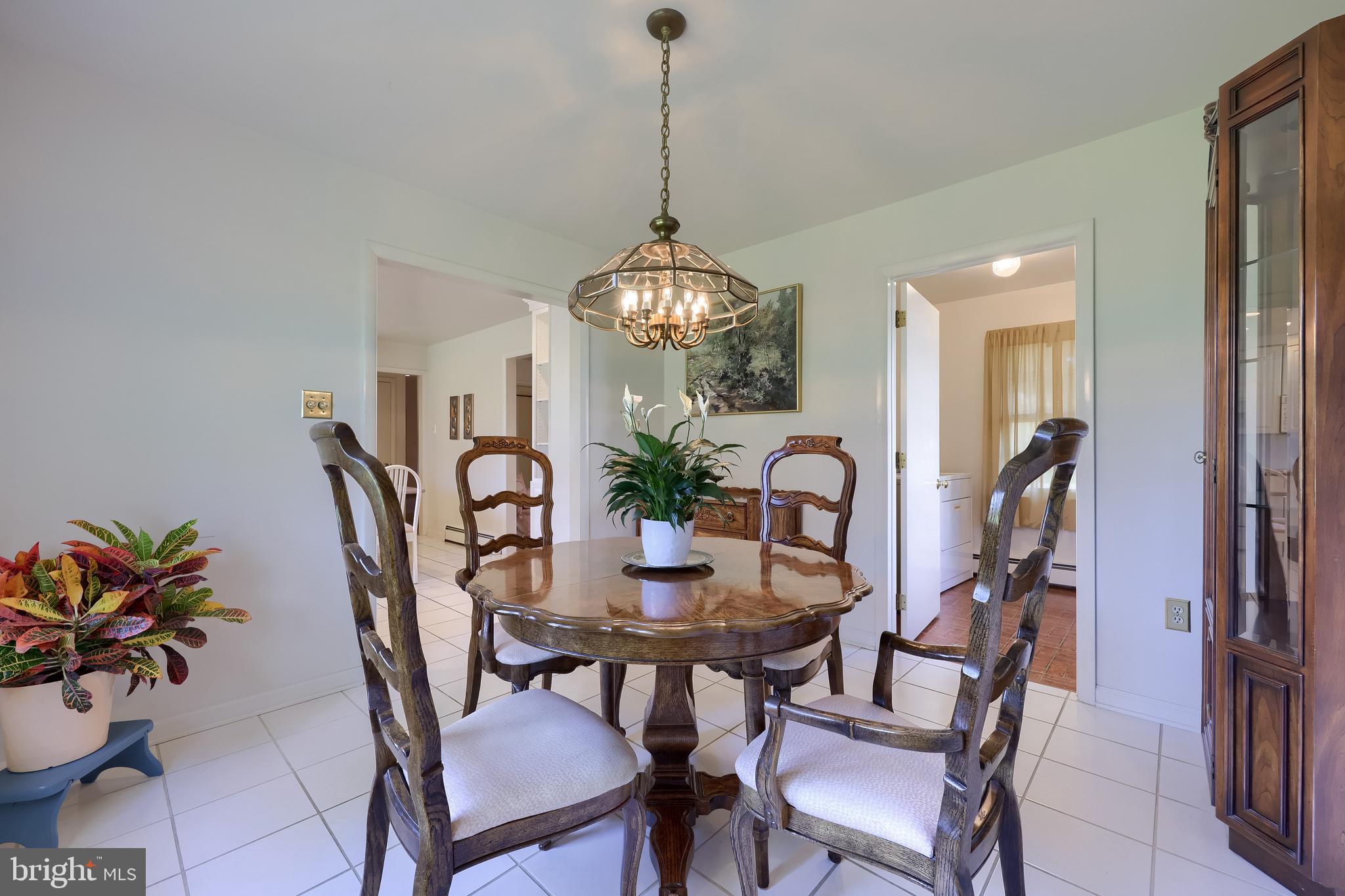 BEVERLY ESTATES - Residential