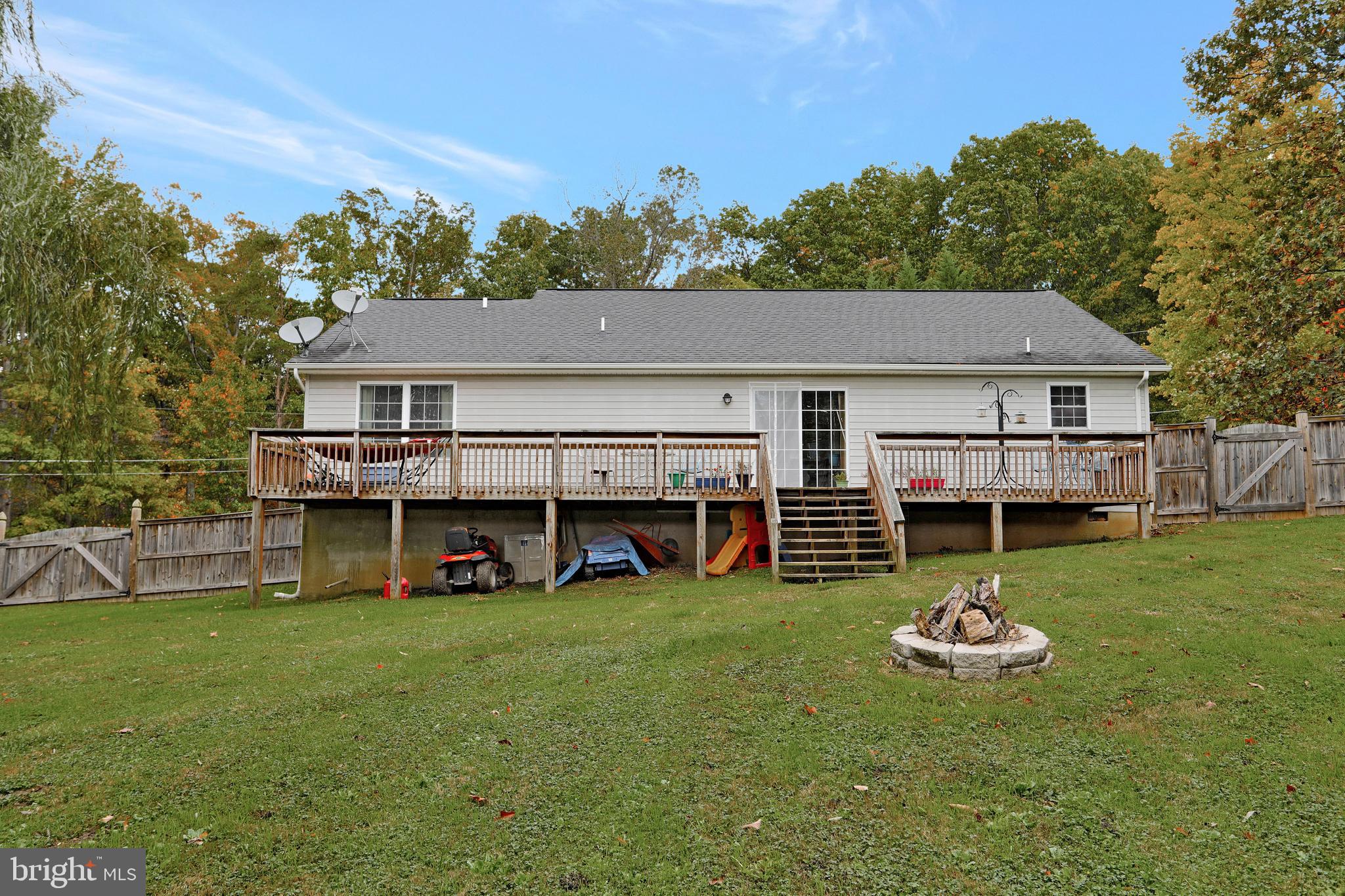 RIVER VIEW PARK - Residential