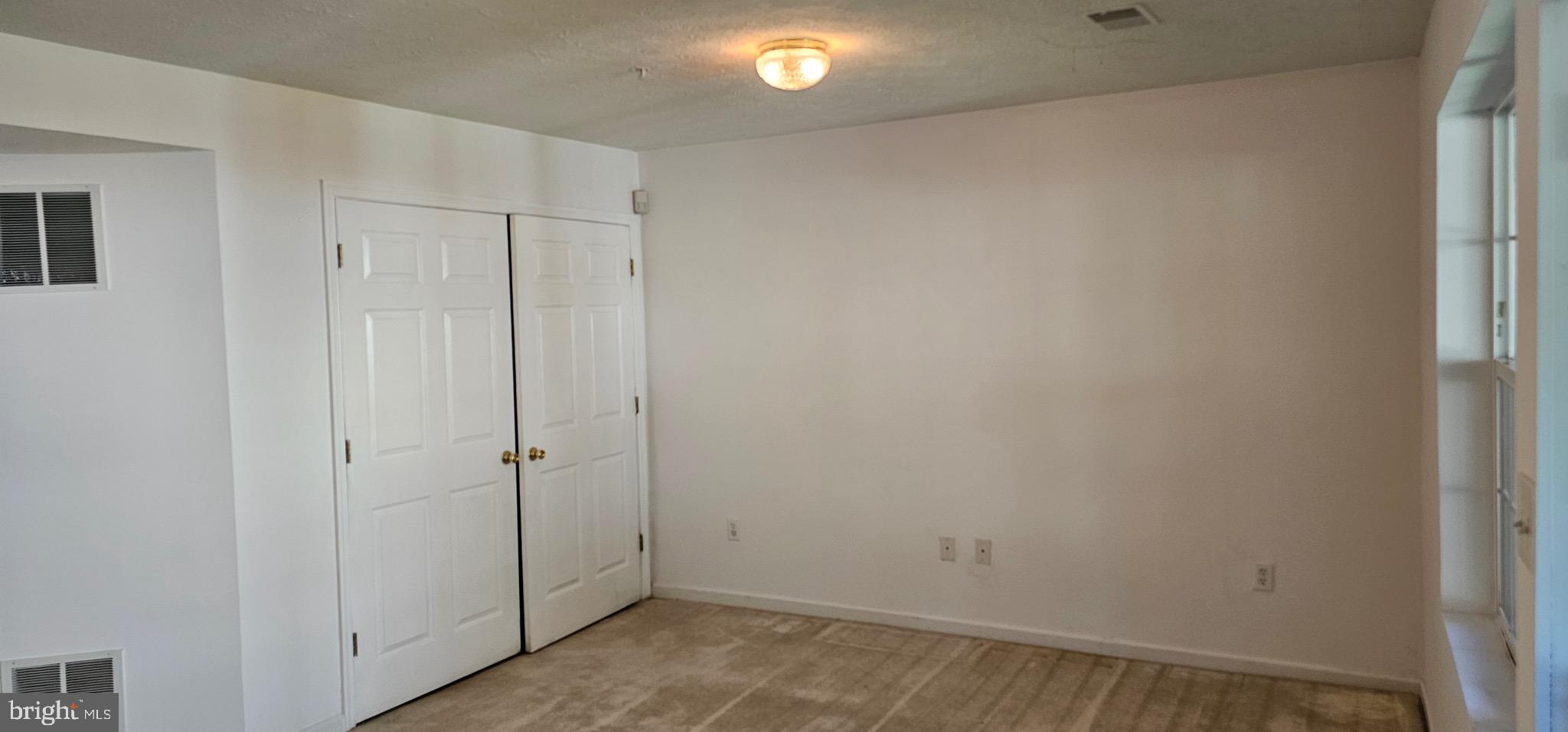 PINEY ORCHARD - Residential