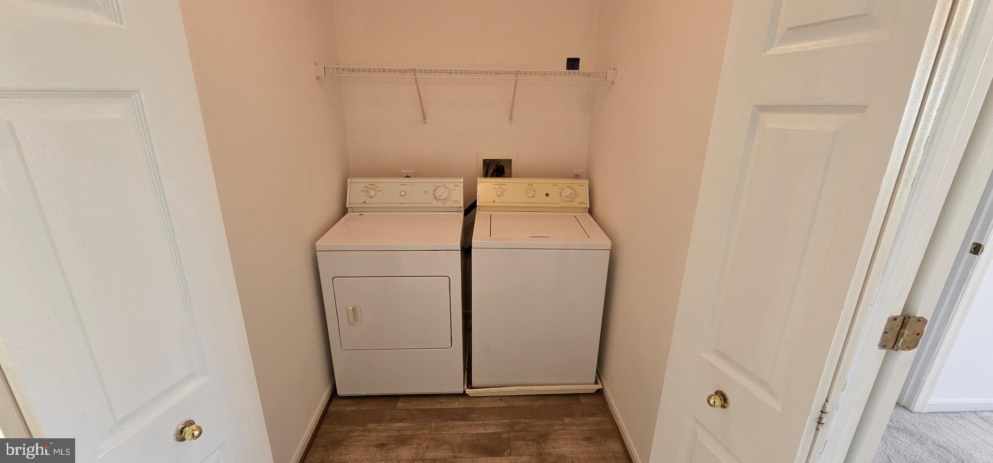 PINEY ORCHARD - Residential