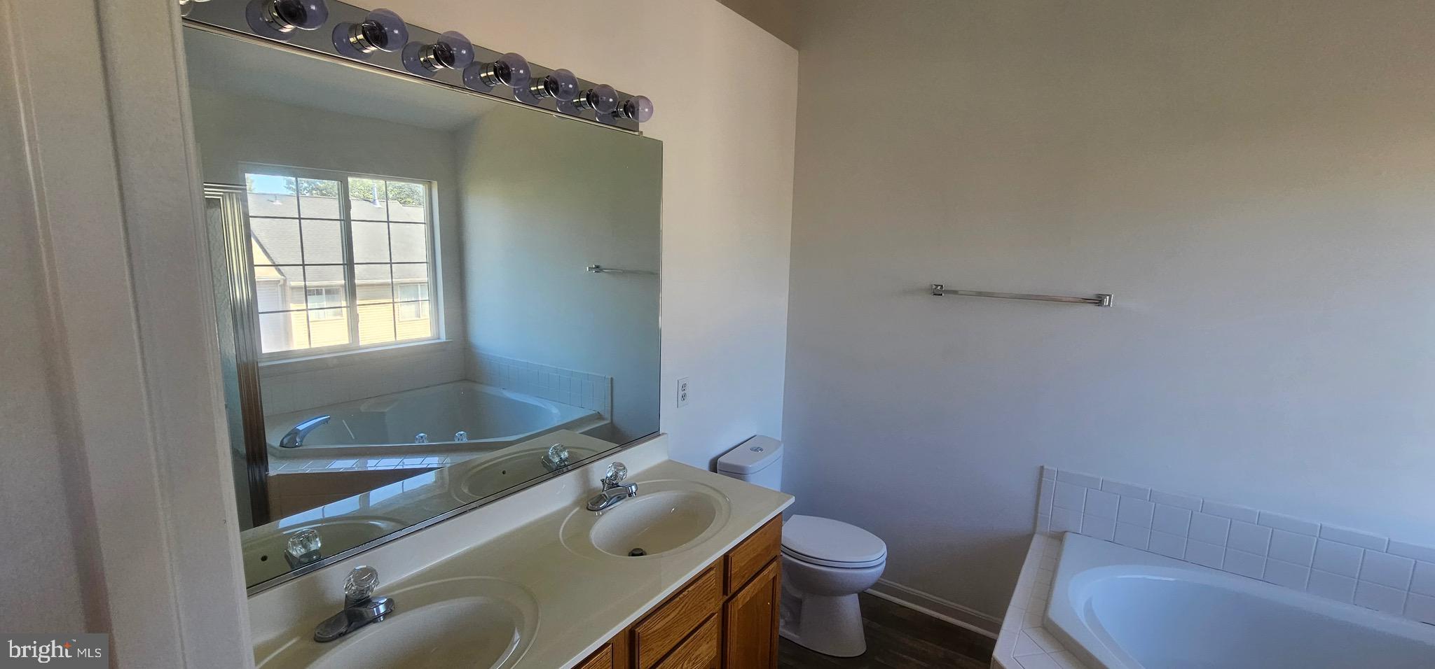 PINEY ORCHARD - Residential