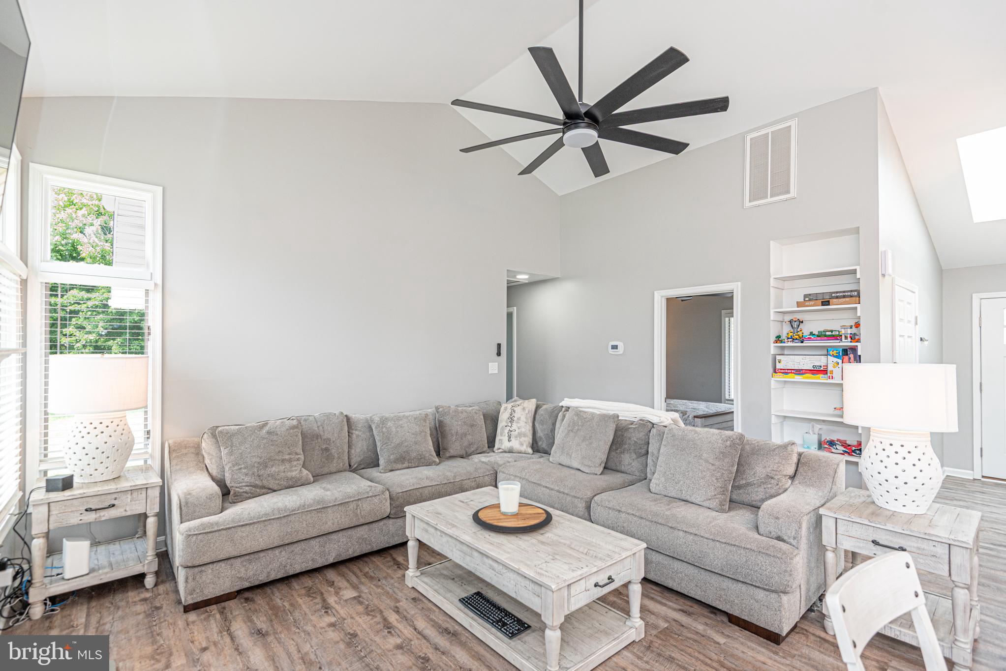 38756 BAYVIEW EAST