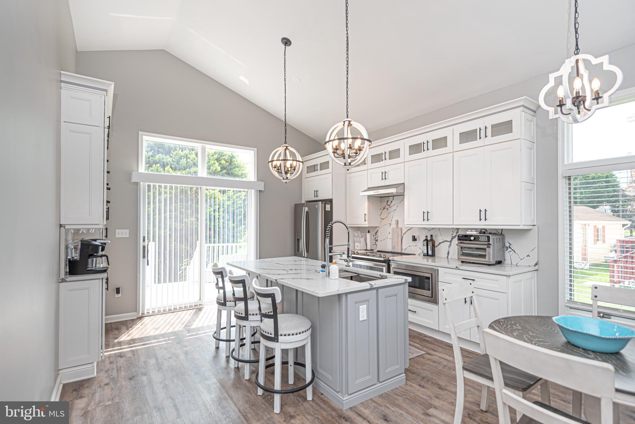 38756 BAYVIEW EAST