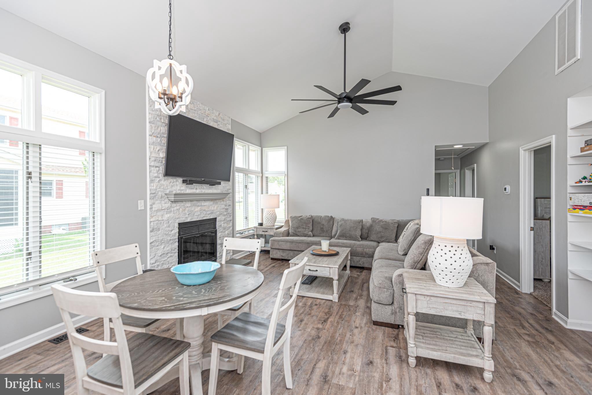 38756 BAYVIEW EAST
