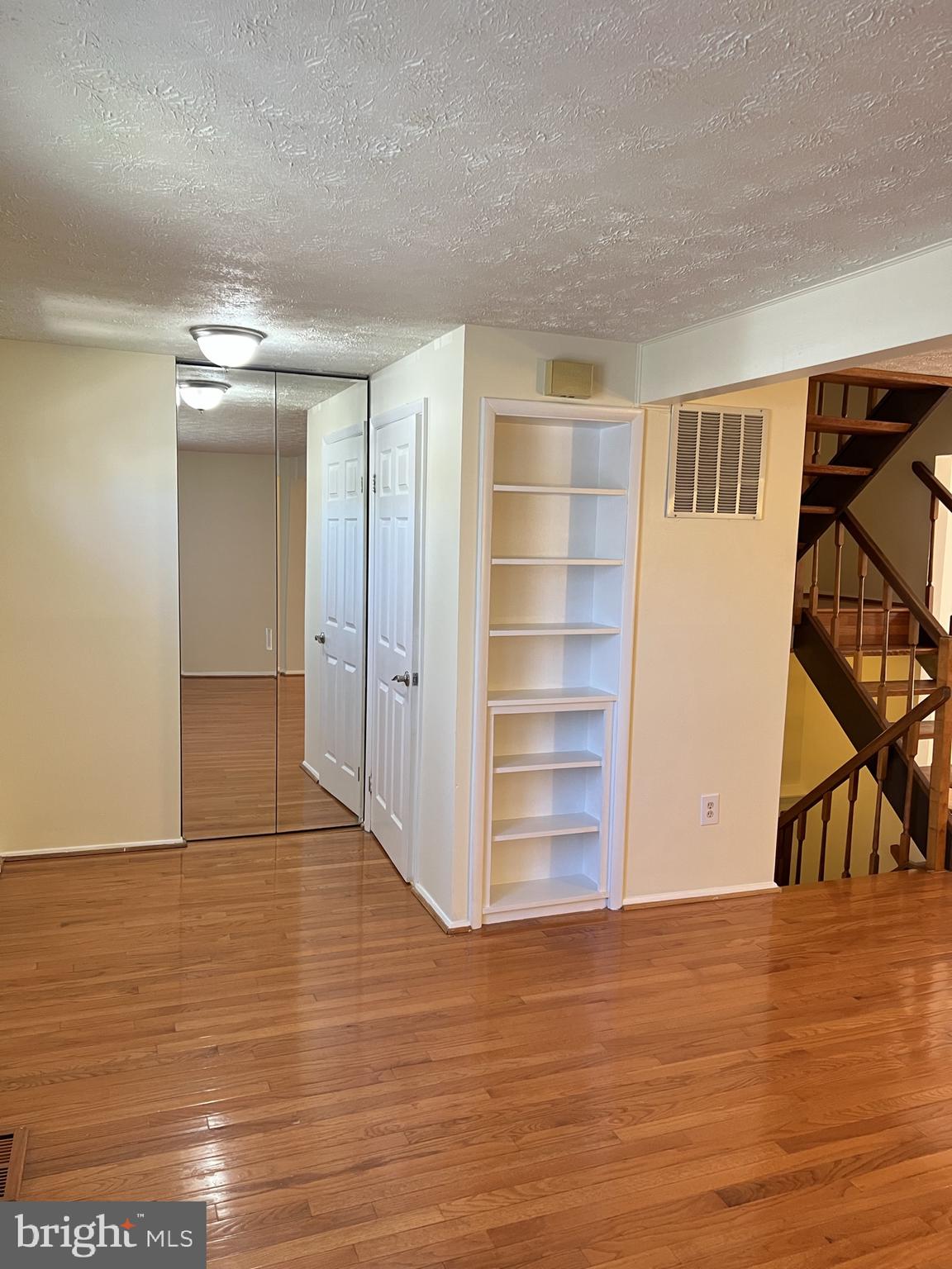 WESTHAMPTON TOWNHOUSES P - Residential Lease