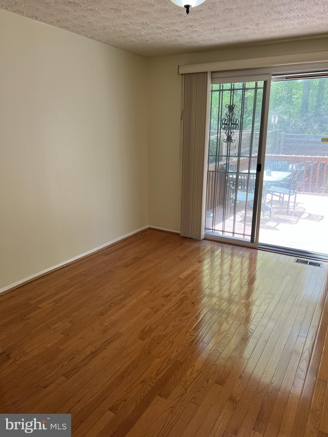 WESTHAMPTON TOWNHOUSES P - Residential Lease